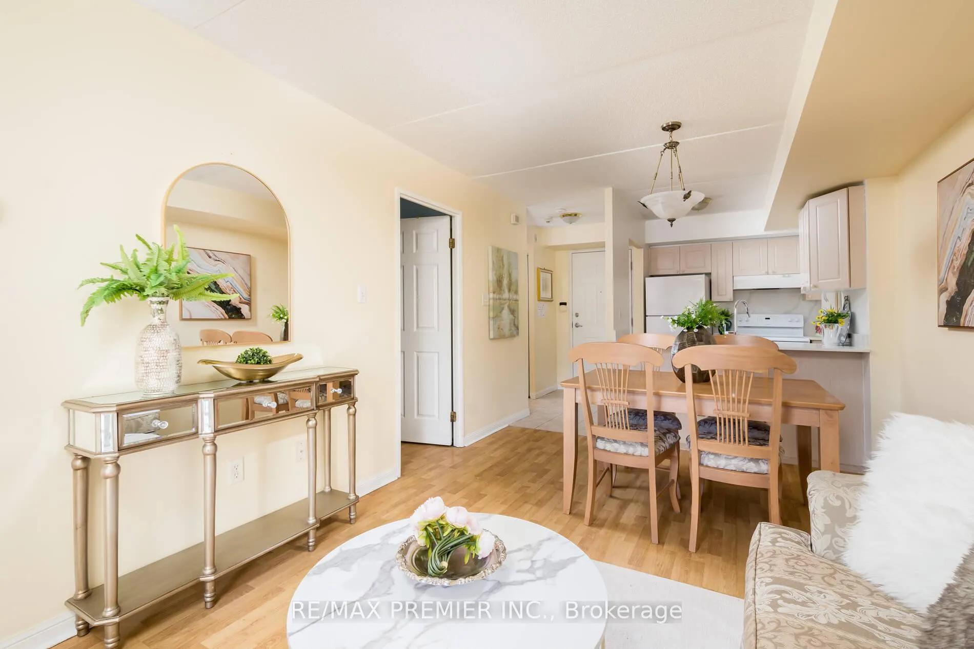 Photo 8 of Unit 205, 250 Pine Grove Road, Vaughan, Islington Woods — HOMEH