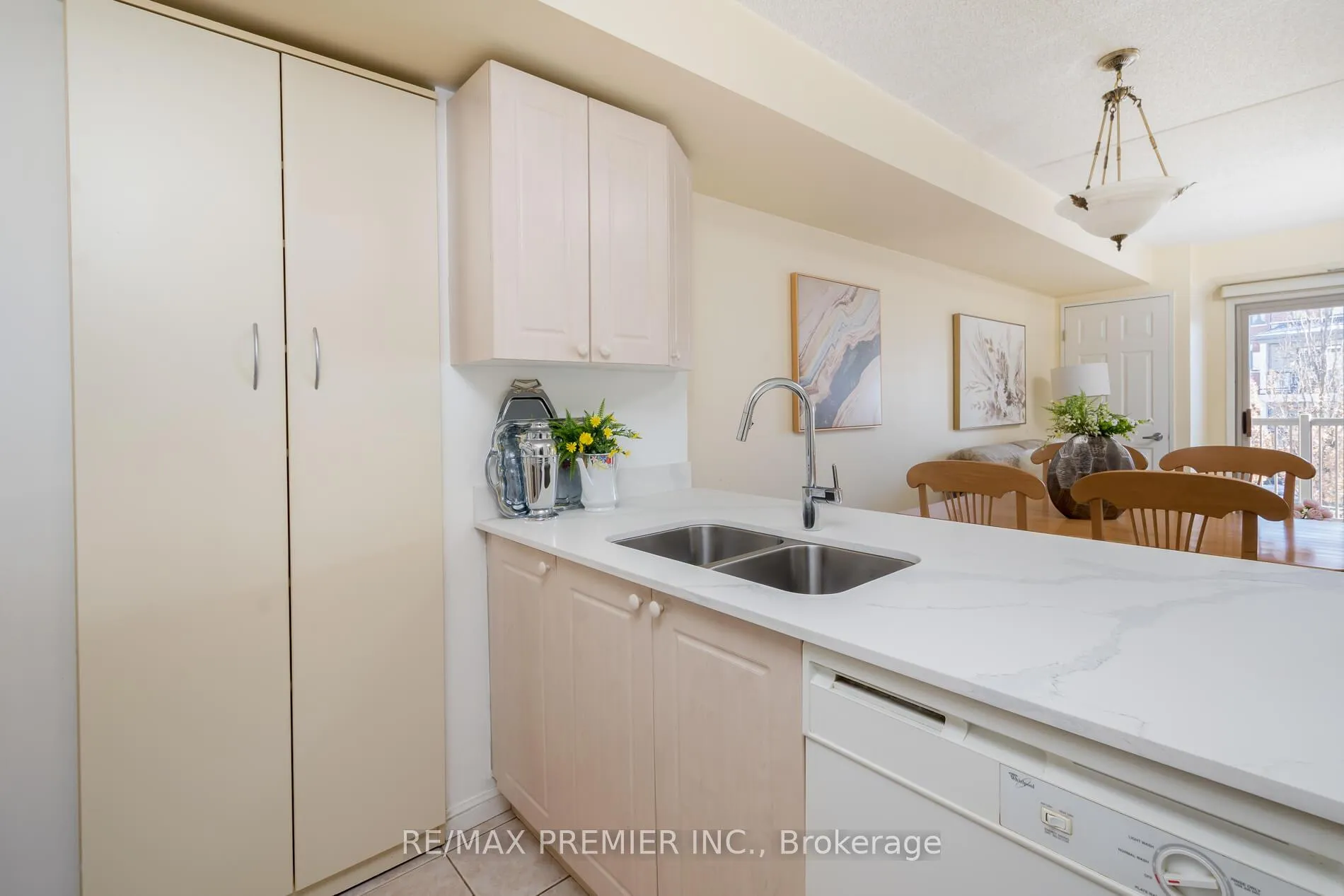 Photo 13 of Unit 205, 250 Pine Grove Road, Vaughan, Islington Woods — HOMEH