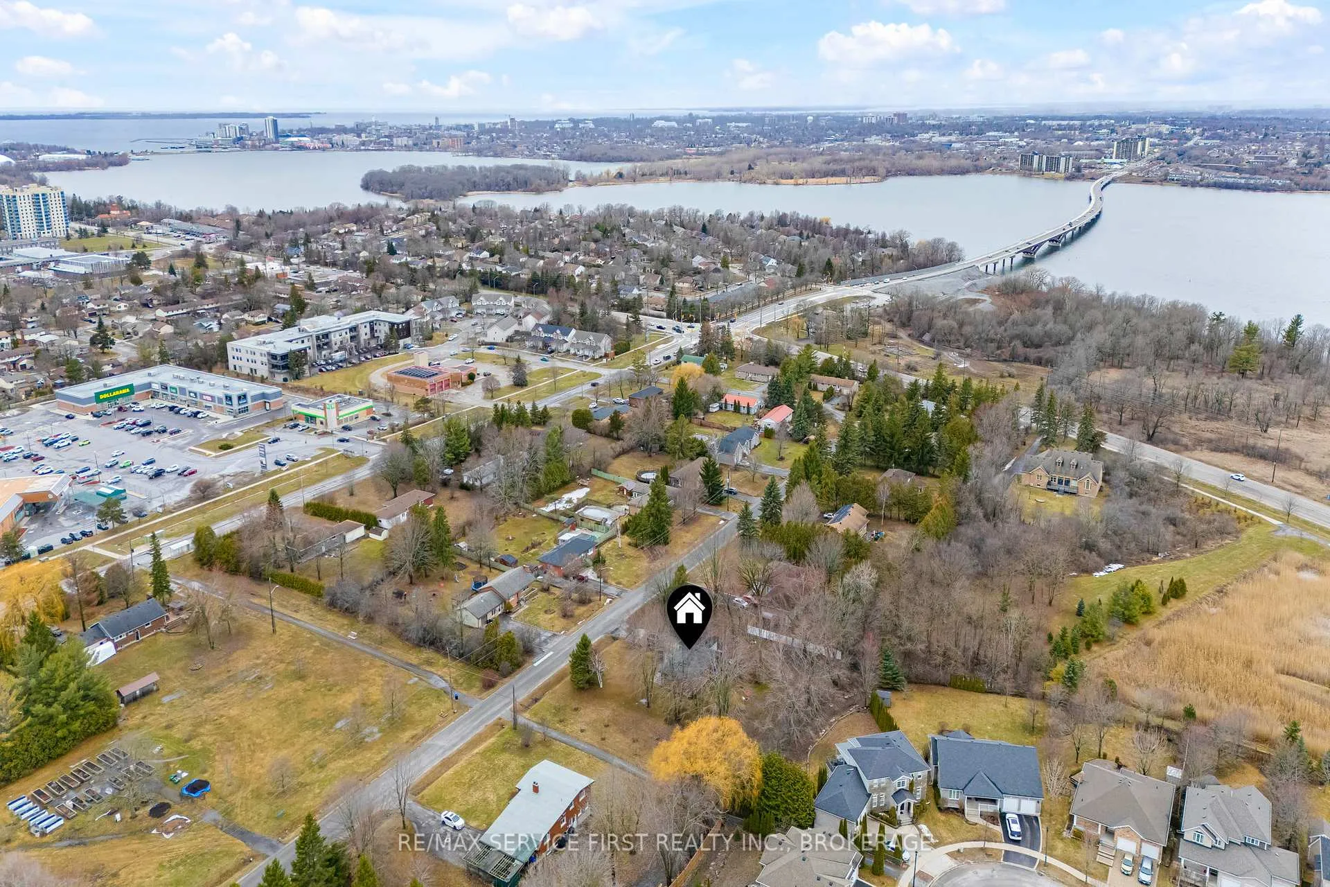 Photo 4 of 34 Dalgleish Avenue, Kingston, Kingston East (Incl Barret Crt) — HOMEH