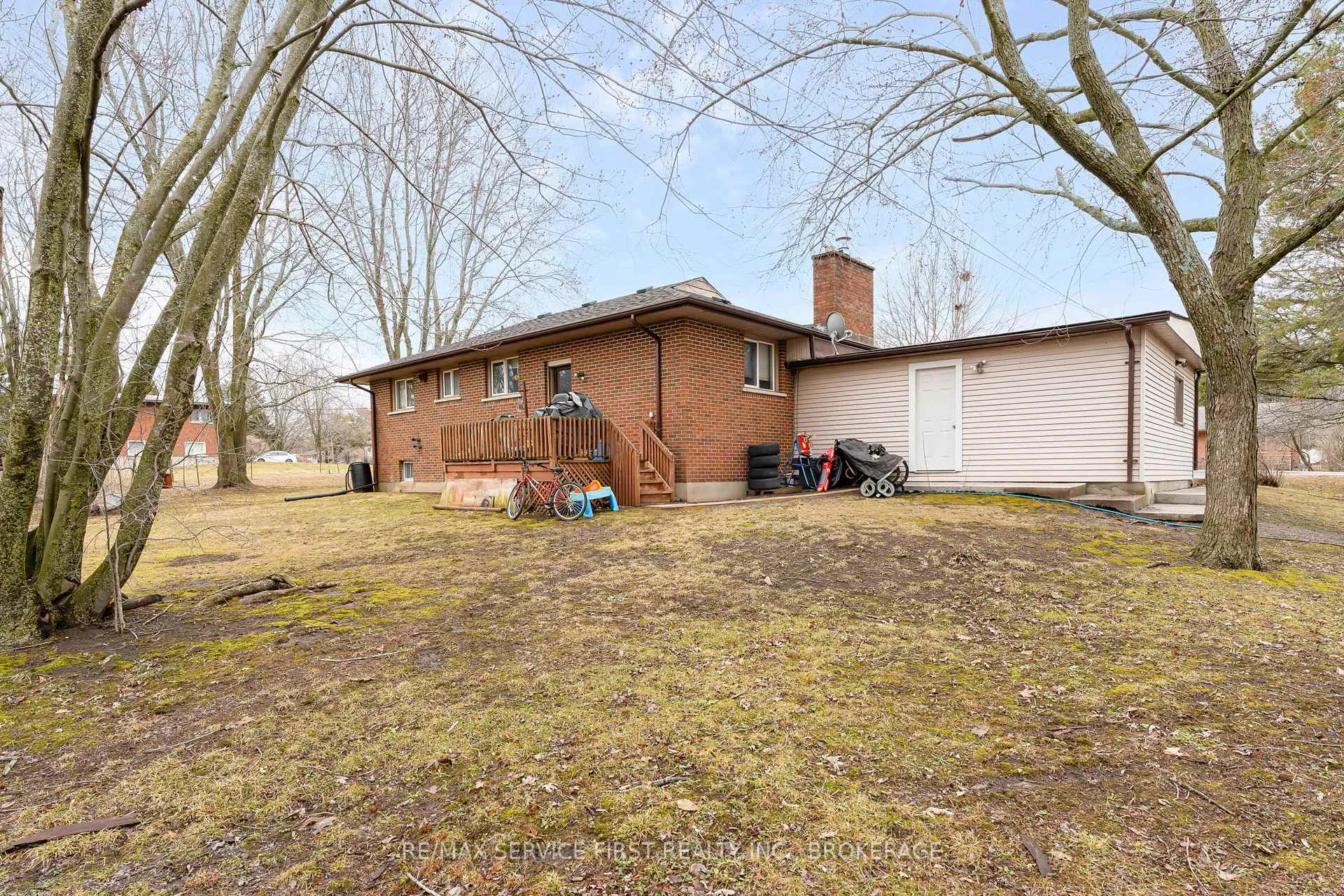 Photo 12 of 34 Dalgleish Avenue, Kingston, Kingston East (Incl Barret Crt) — HOMEH