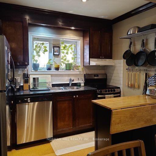 Photo 4 of Unit 2nd Flr, 61 Claxton Boulevard, Toronto, Forest Hill South — HOMEH