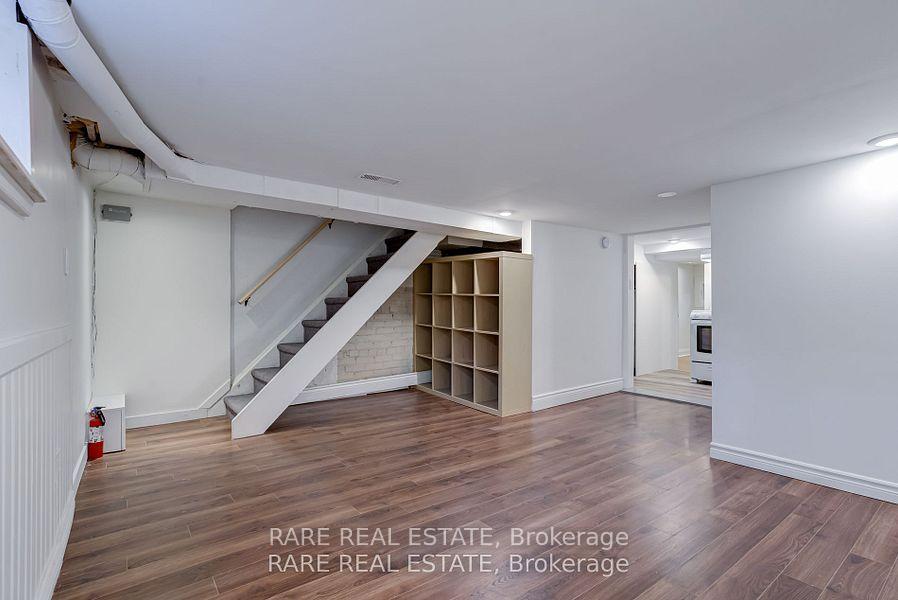 Photo 4 of Unit Lower Level, 897 Manning Avenue, Toronto, The Annex — HOMEH