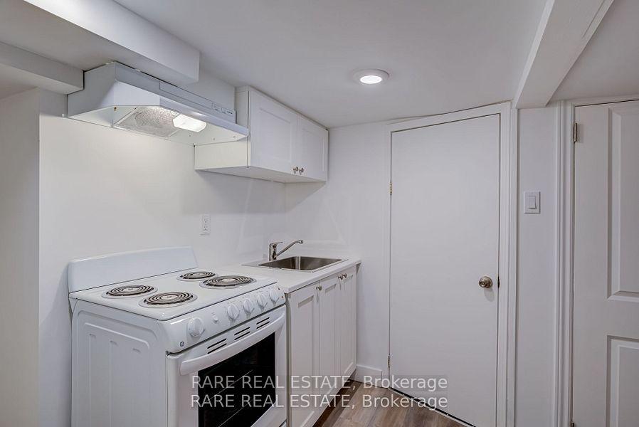 Photo 7 of Unit Lower Level, 897 Manning Avenue, Toronto, The Annex — HOMEH