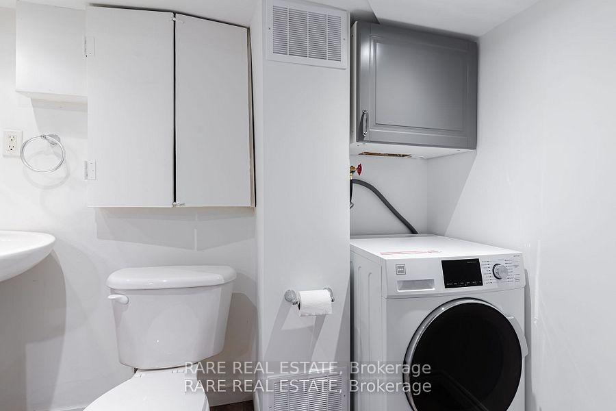 Photo 9 of Unit Lower Level, 897 Manning Avenue, Toronto, The Annex — HOMEH