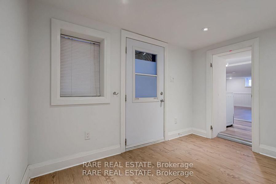 Photo 12 of Unit Lower Level, 897 Manning Avenue, Toronto, The Annex — HOMEH