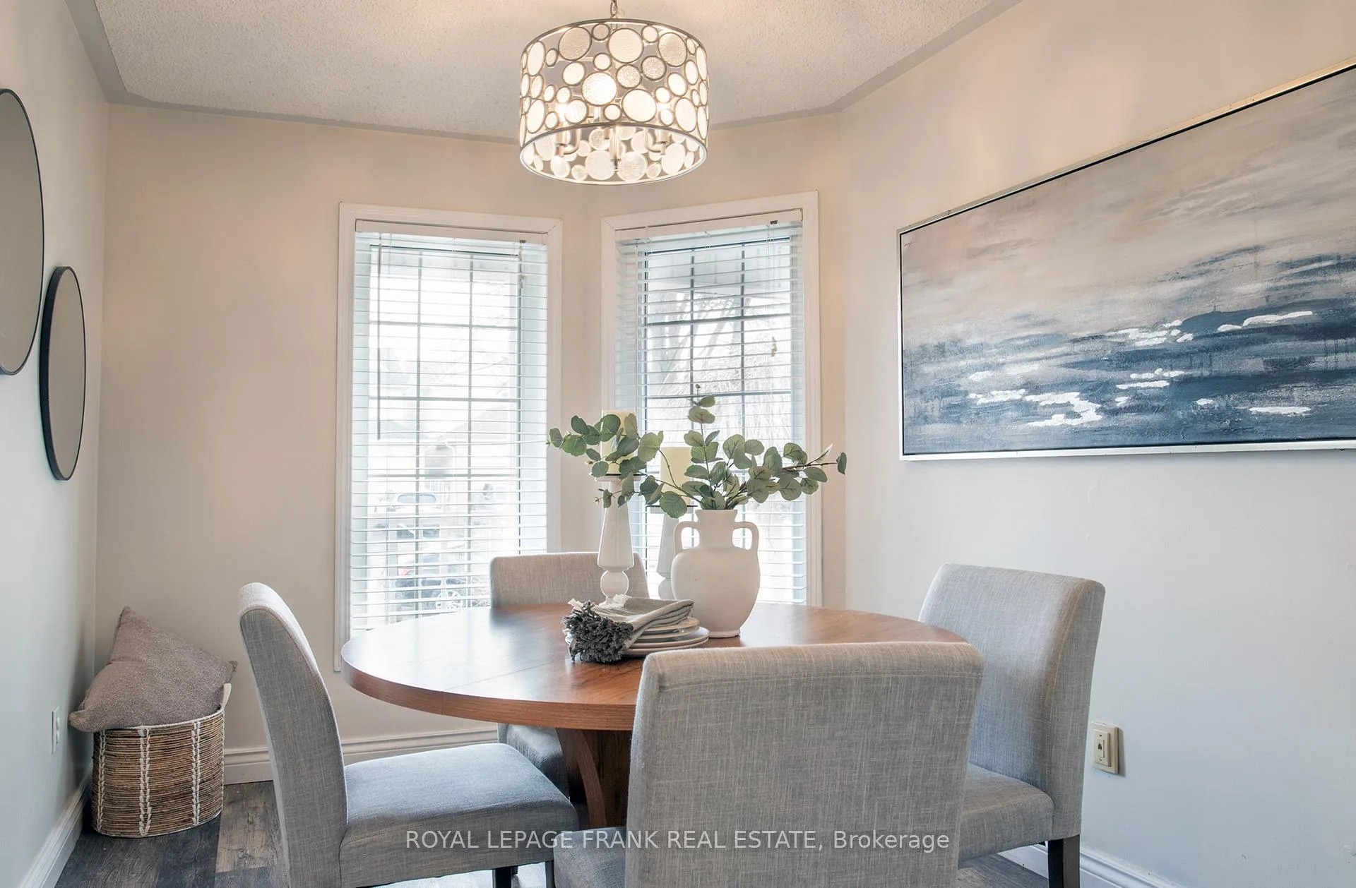 Photo 6 of 35 Dale Park Drive, Clarington, Courtice — HOMEH