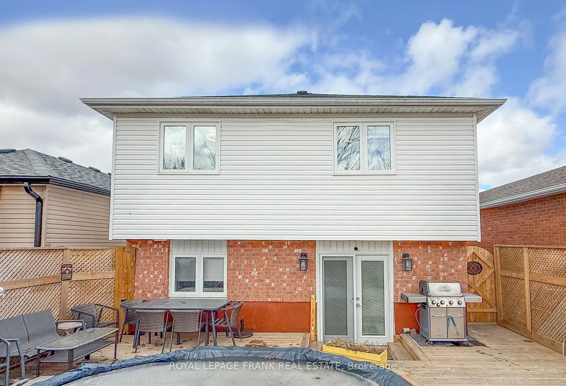 Photo 28 of 35 Dale Park Drive, Clarington, Courtice — HOMEH