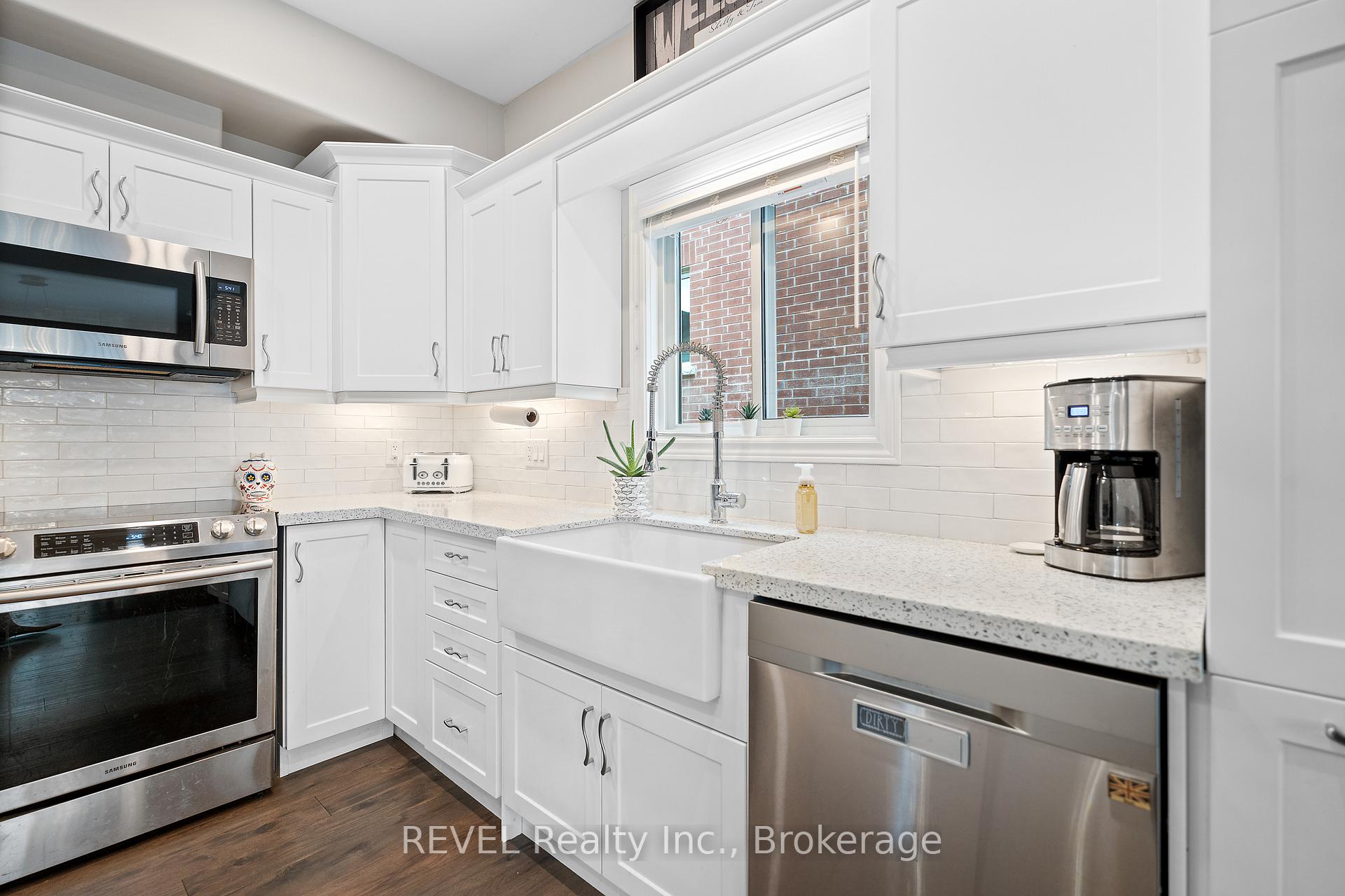 Photo 9 of 10 Harmony Way, Thorold, Rolling Meadows — HOMEH