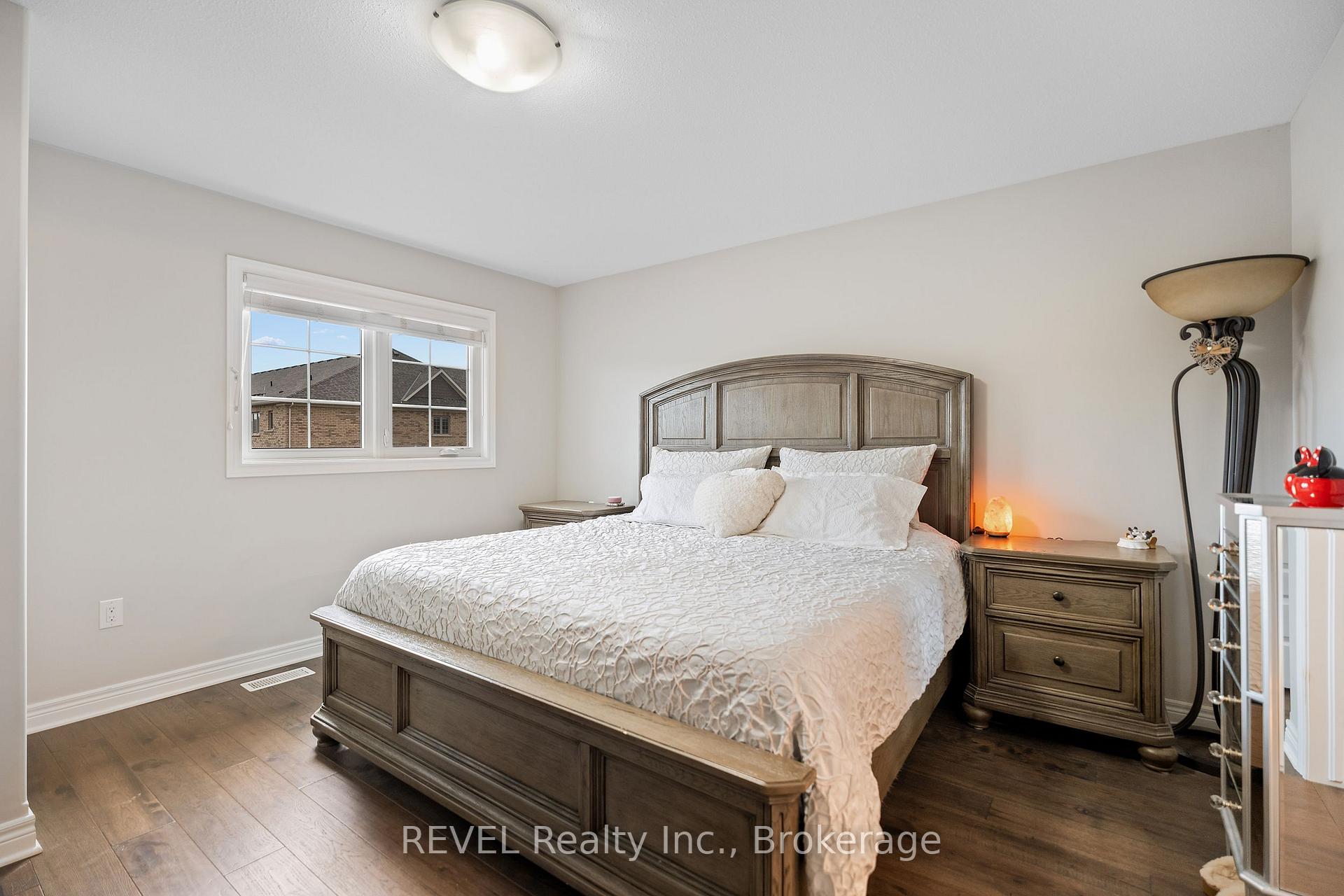 Photo 19 of 10 Harmony Way, Thorold, Rolling Meadows — HOMEH