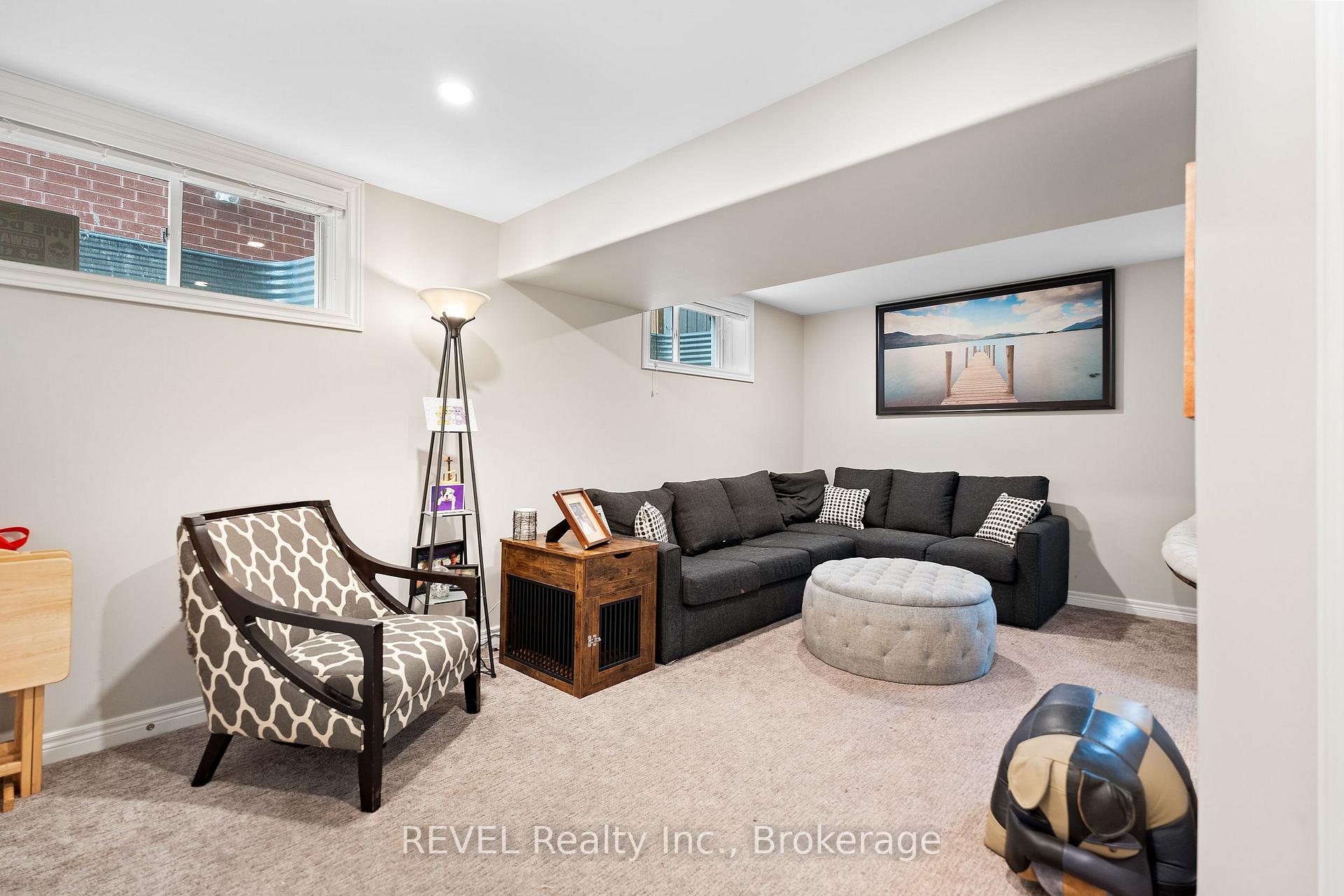 Photo 28 of 10 Harmony Way, Thorold, Rolling Meadows — HOMEH