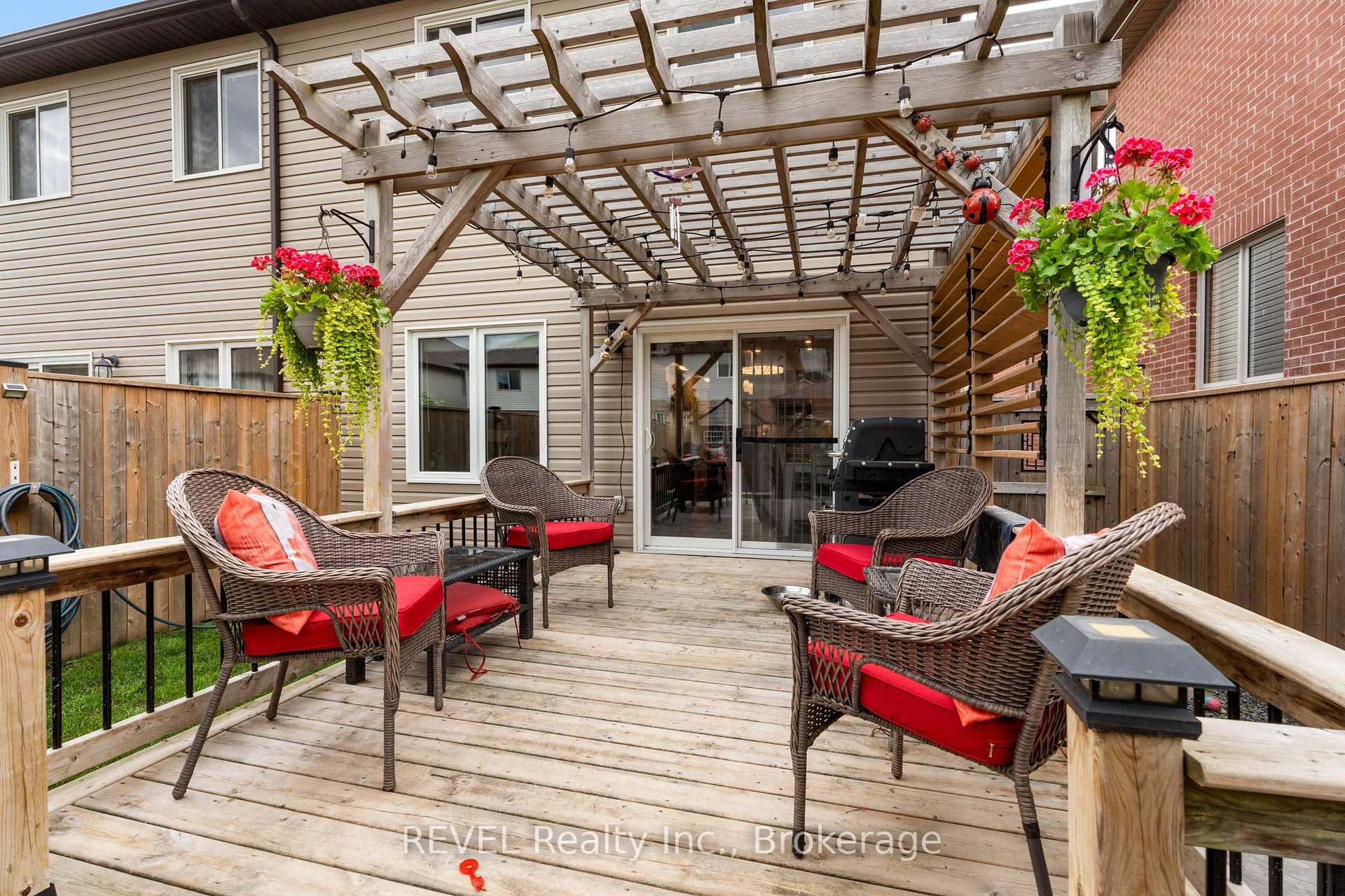 Photo 33 of 10 Harmony Way, Thorold, Rolling Meadows — HOMEH