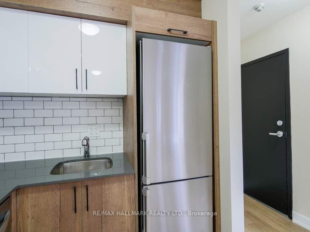 Photo 3 of Unit 304, 628 Danforth Avenue, Toronto, Playter Estates-Danforth — HOMEH