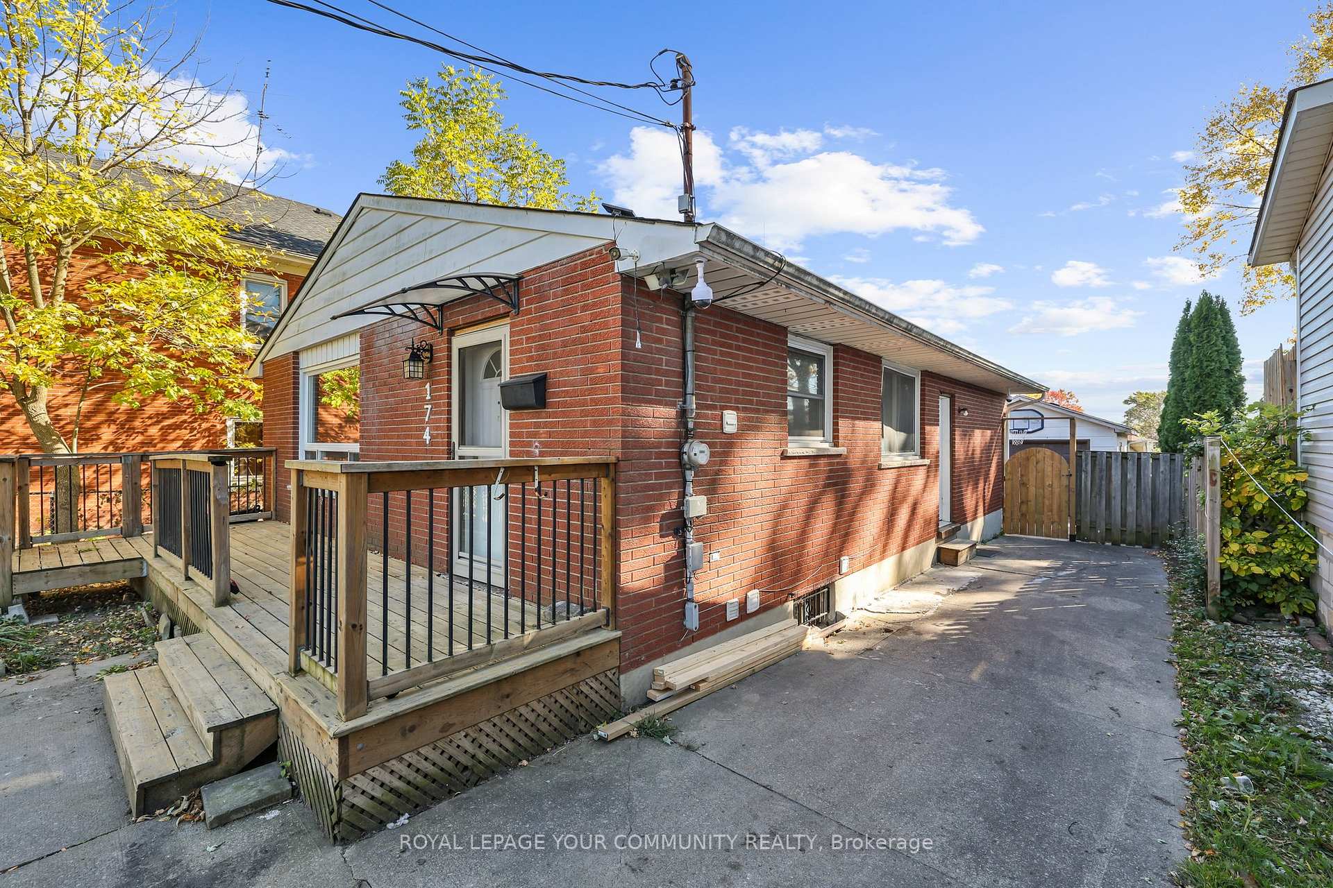 Photo 2 of 174 Niagara Falls Road, Thorold, Allanburg/Thorold South — HOMEH