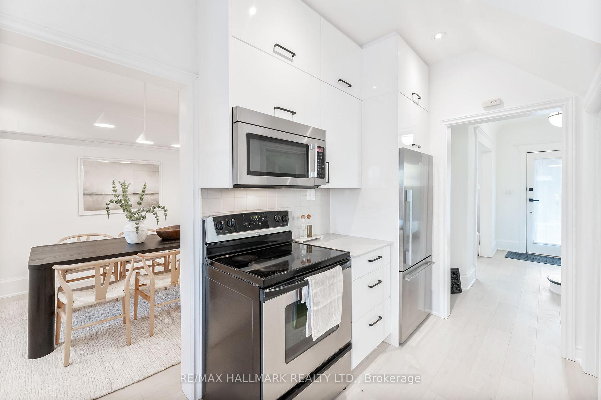 Photo 15 of 963 Logan Avenue, Toronto, Playter Estates-Danforth — HOMEH