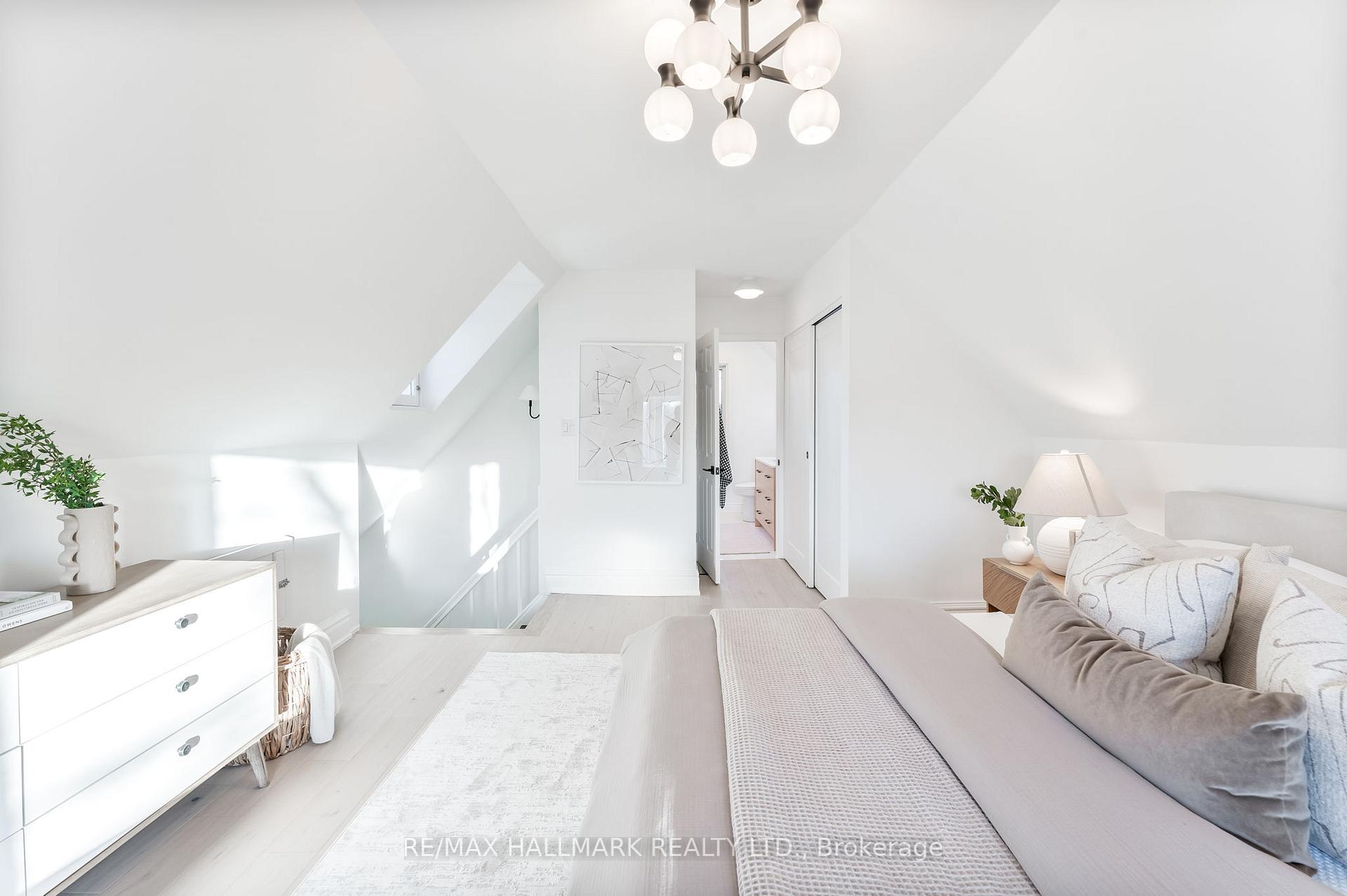 Photo 29 of 963 Logan Avenue, Toronto, Playter Estates-Danforth — HOMEH