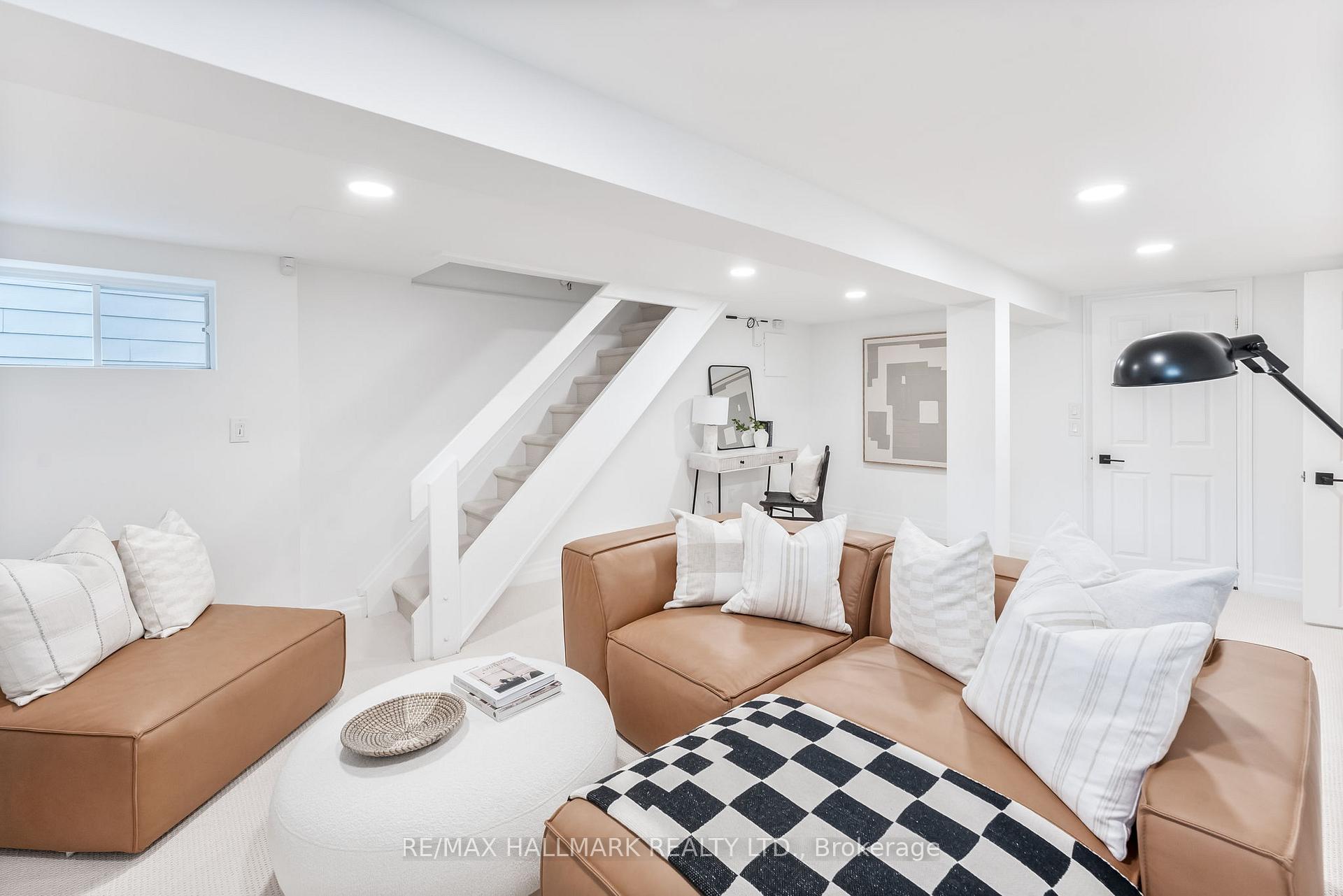 Photo 34 of 963 Logan Avenue, Toronto, Playter Estates-Danforth — HOMEH