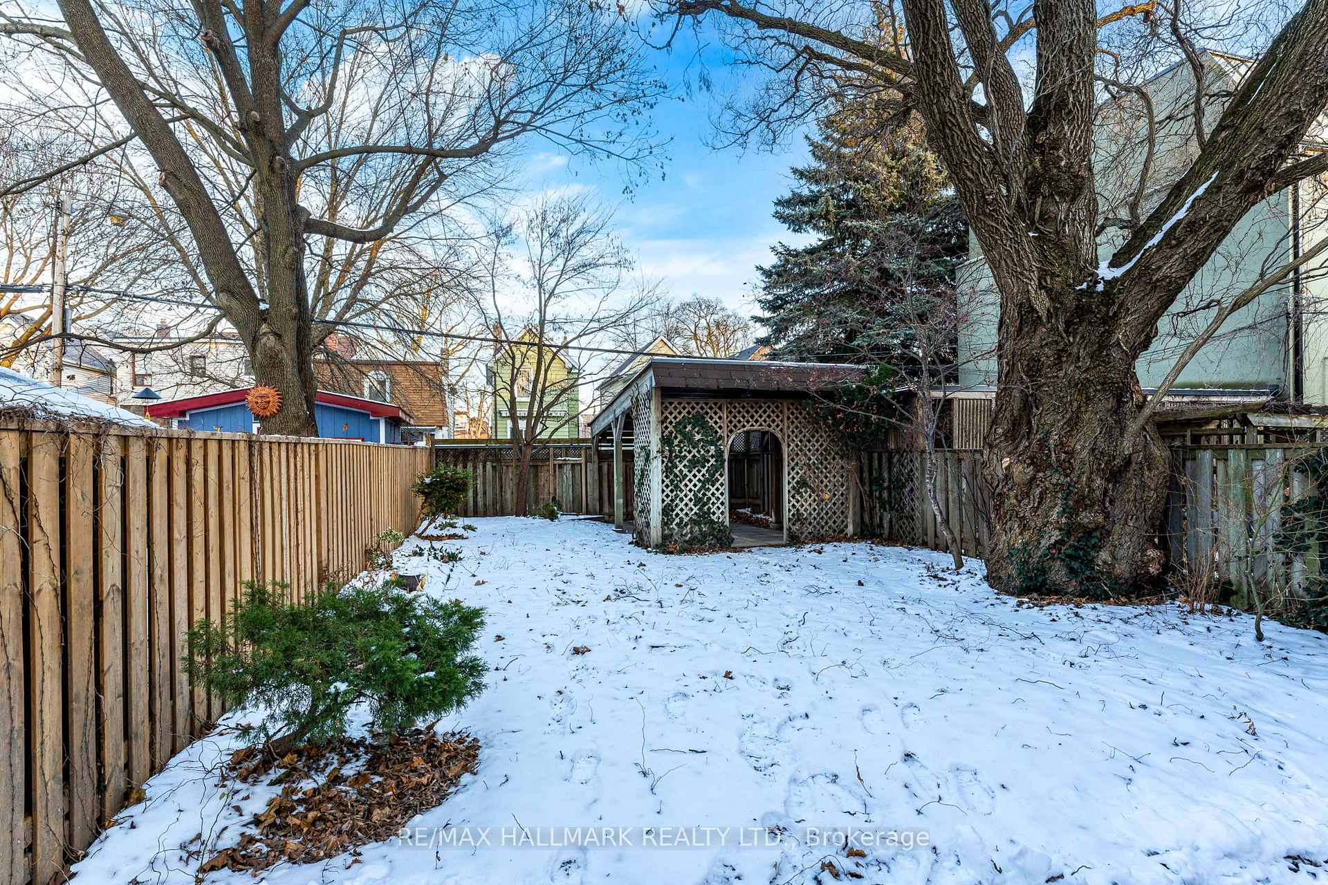 Photo 38 of 963 Logan Avenue, Toronto, Playter Estates-Danforth — HOMEH