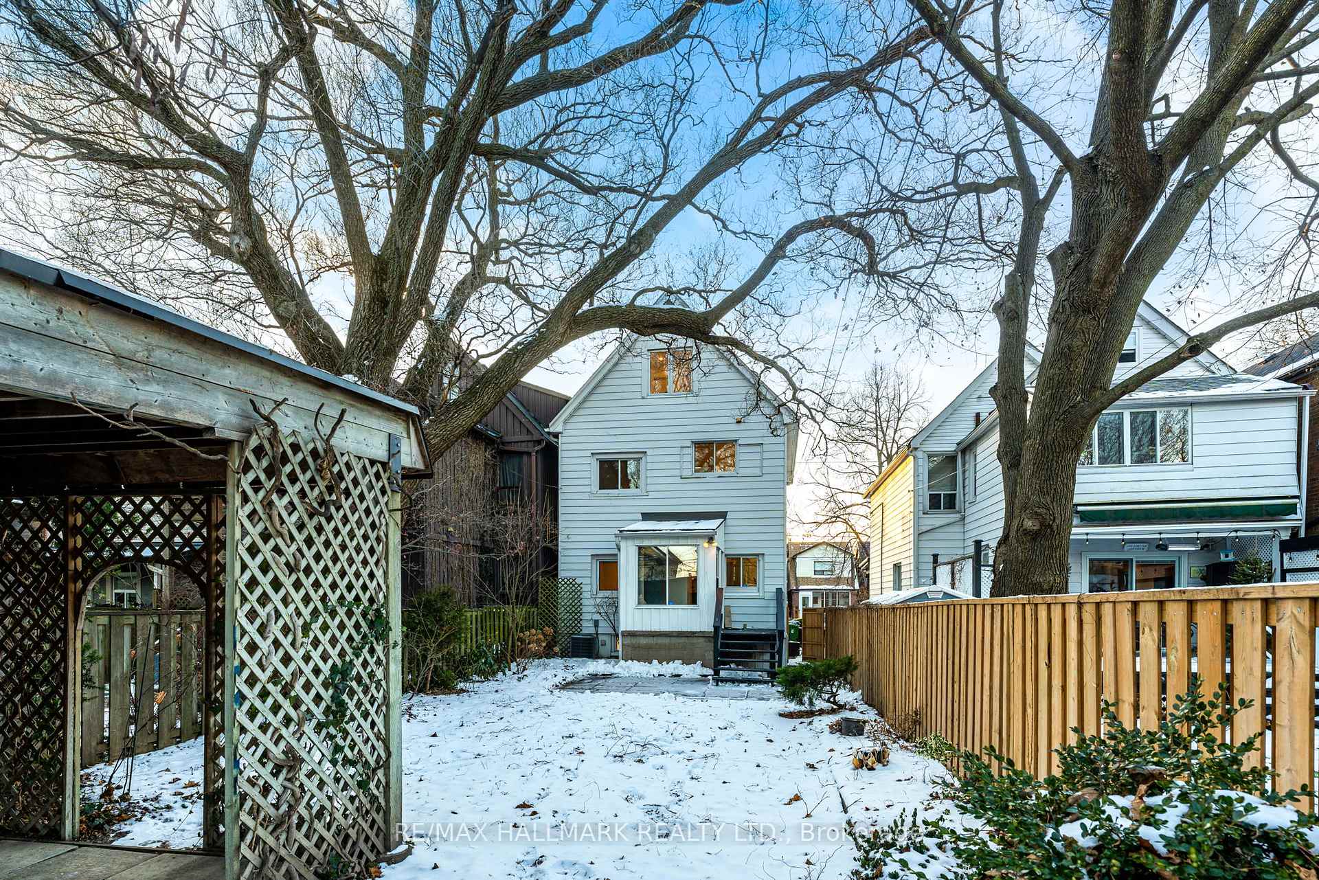 Photo 39 of 963 Logan Avenue, Toronto, Playter Estates-Danforth — HOMEH