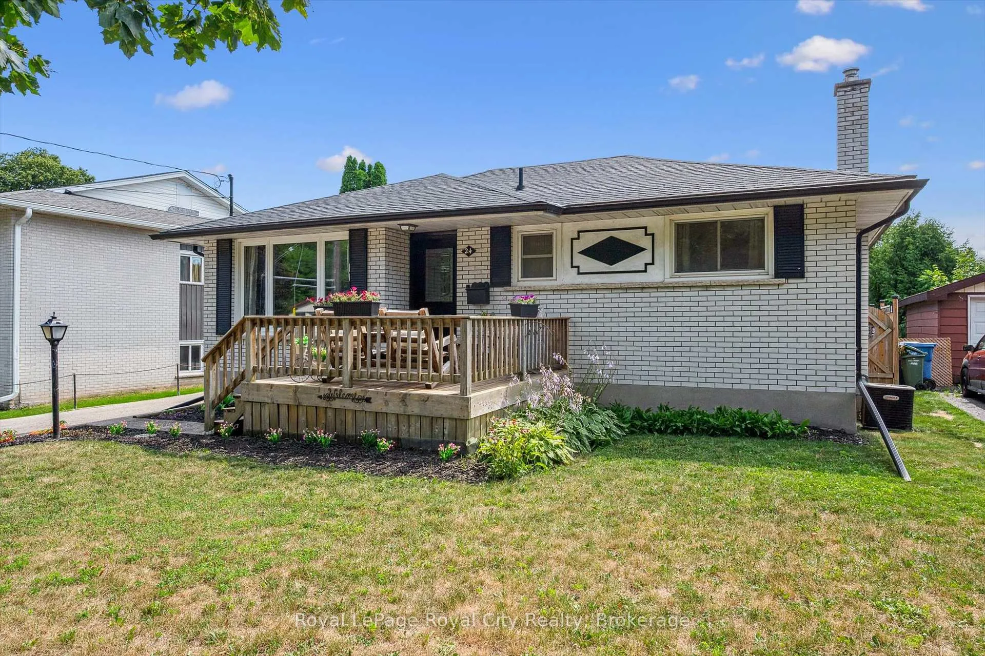 Photo 4 of 24 Julia Drive, Guelph, Junction/Onward Willow — HOMEH