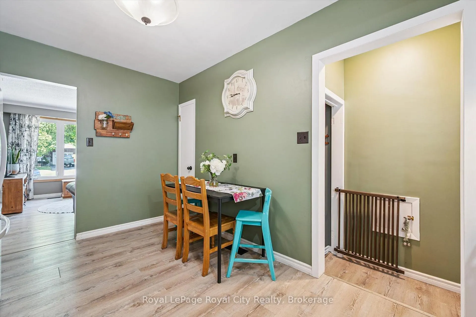 Photo 15 of 24 Julia Drive, Guelph, Junction/Onward Willow — HOMEH