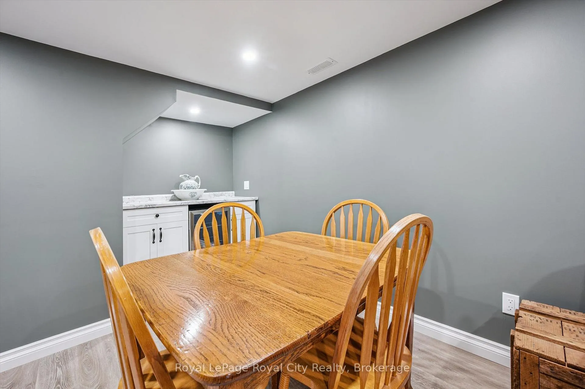 Photo 27 of 24 Julia Drive, Guelph, Junction/Onward Willow — HOMEH