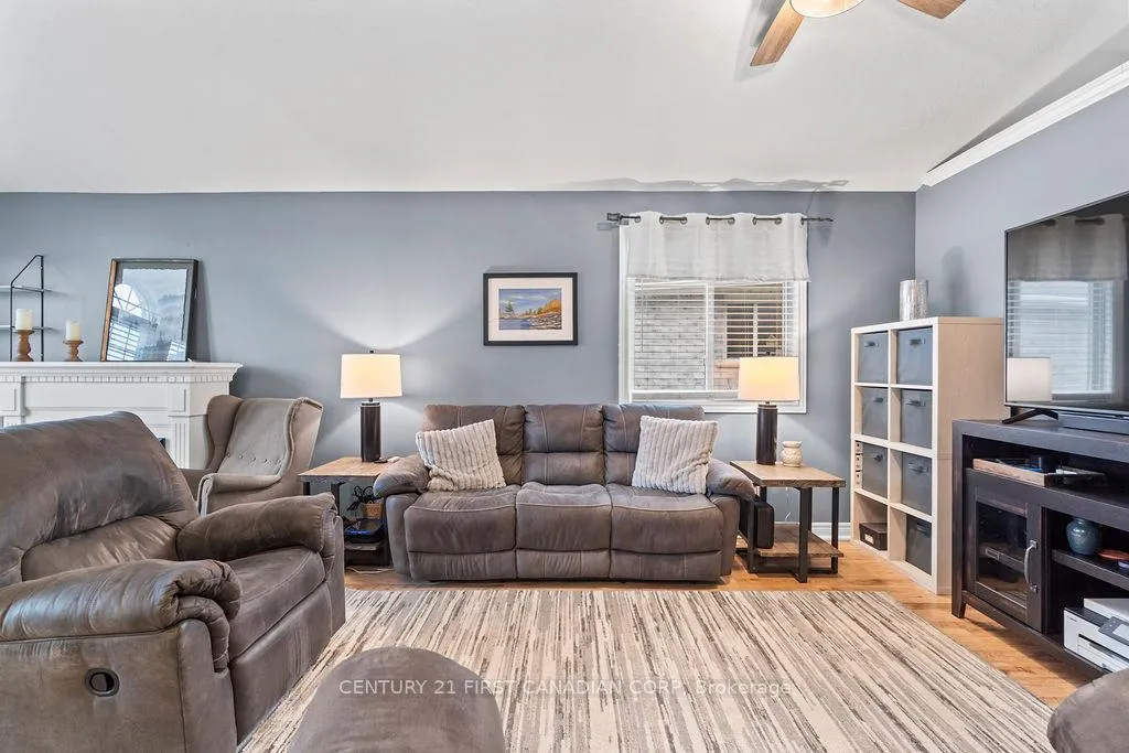 Photo 7 of 17 Cottonwood Drive, St. Thomas — HOMEH