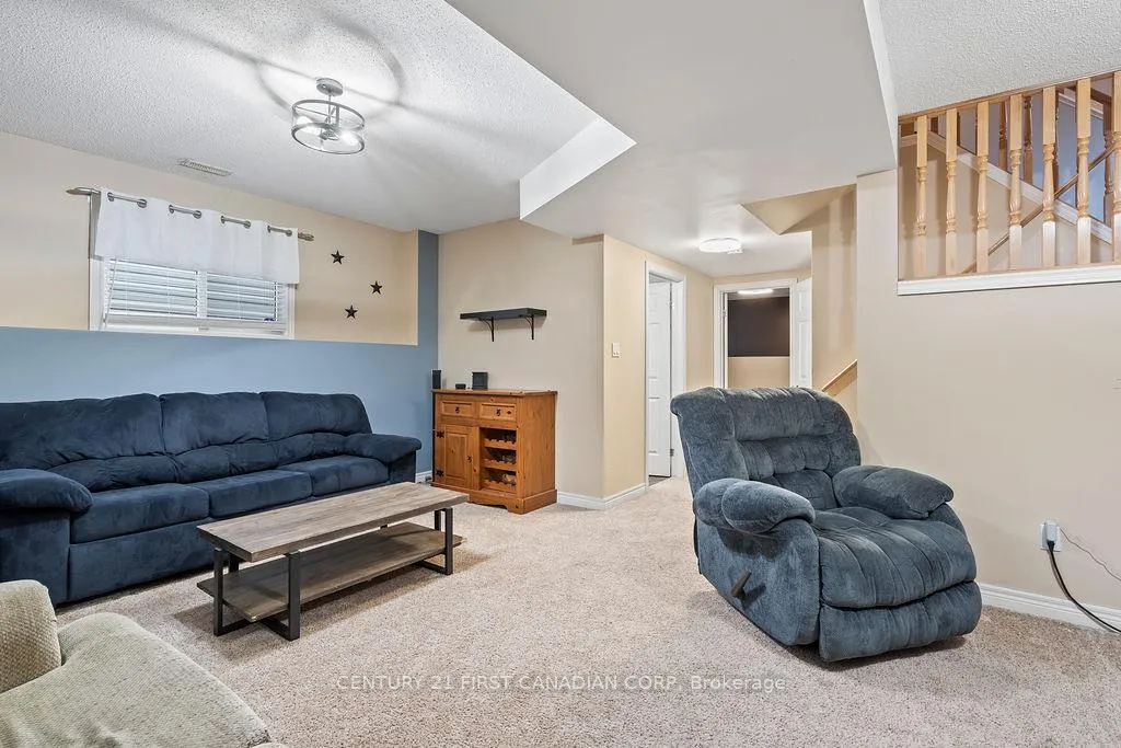 Photo 33 of 17 Cottonwood Drive, St. Thomas — HOMEH