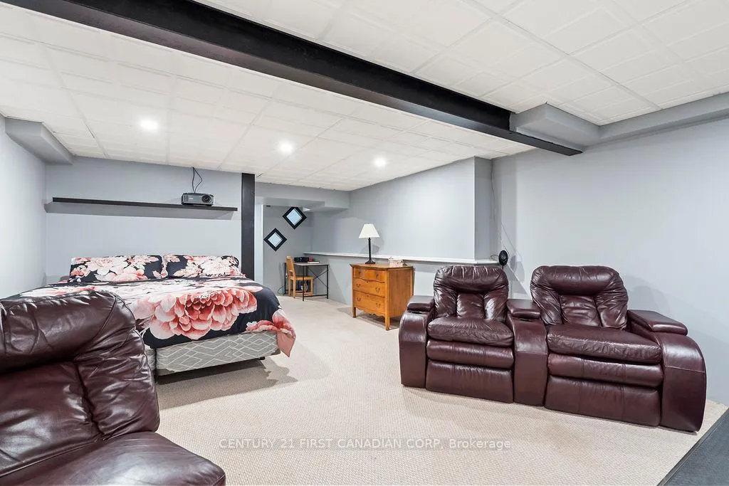 Photo 35 of 17 Cottonwood Drive, St. Thomas — HOMEH