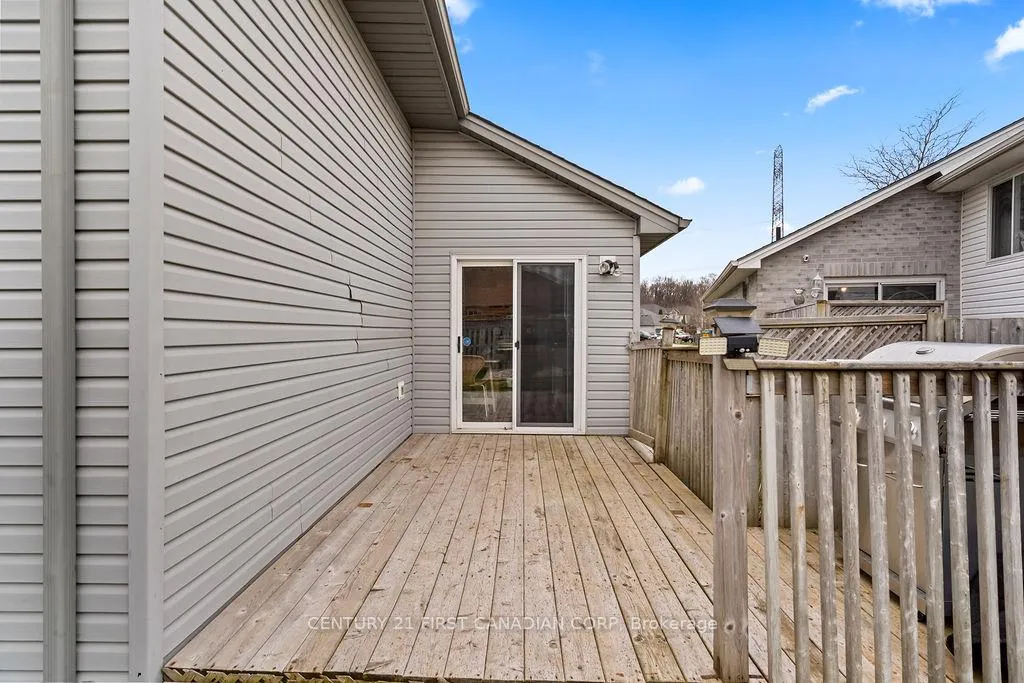 Photo 37 of 17 Cottonwood Drive, St. Thomas — HOMEH