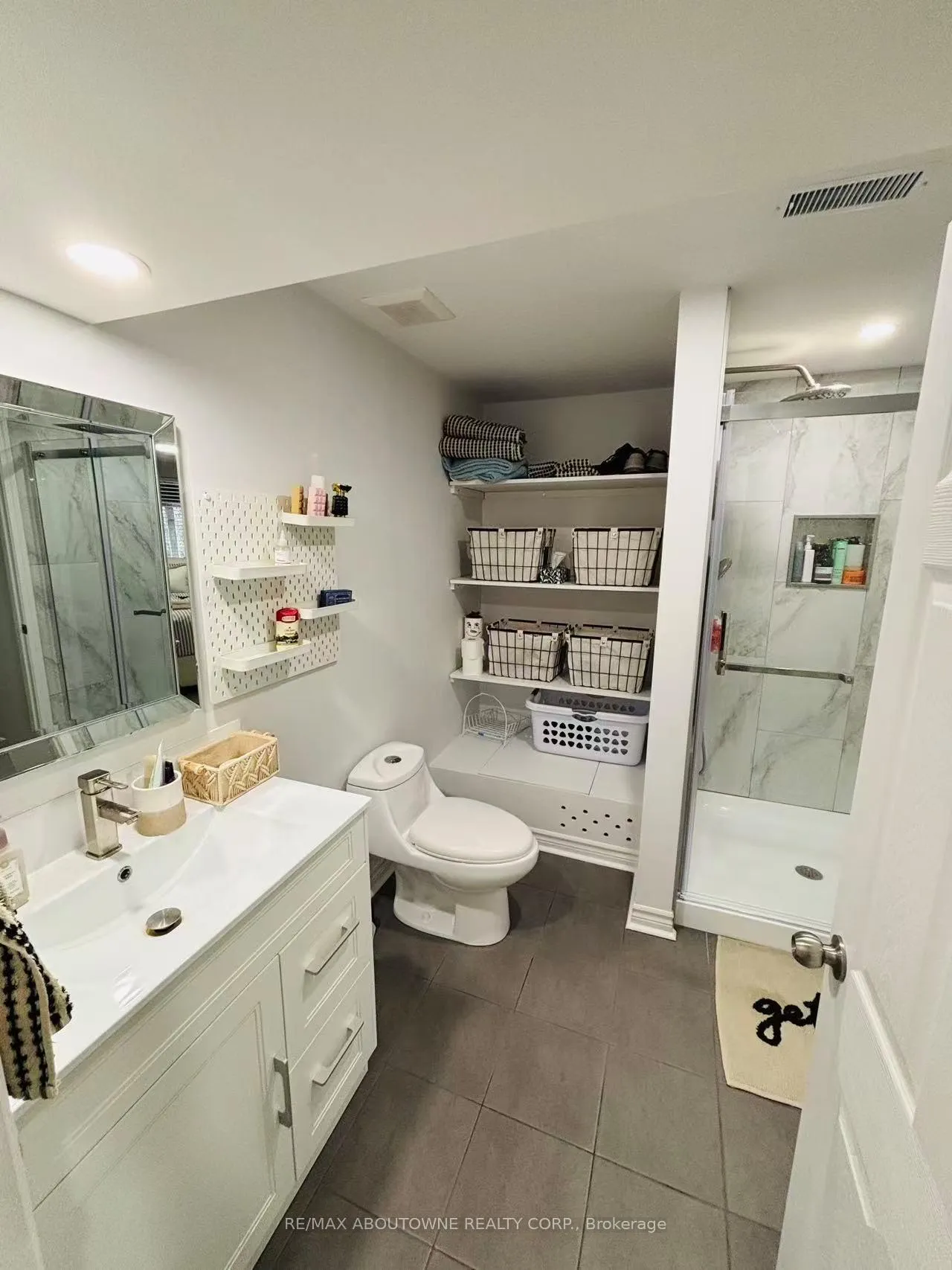 Photo 10 of Unit Basement, 84 Doyle Drive, Guelph, Clairfields/Hanlon Business Park — HOMEH