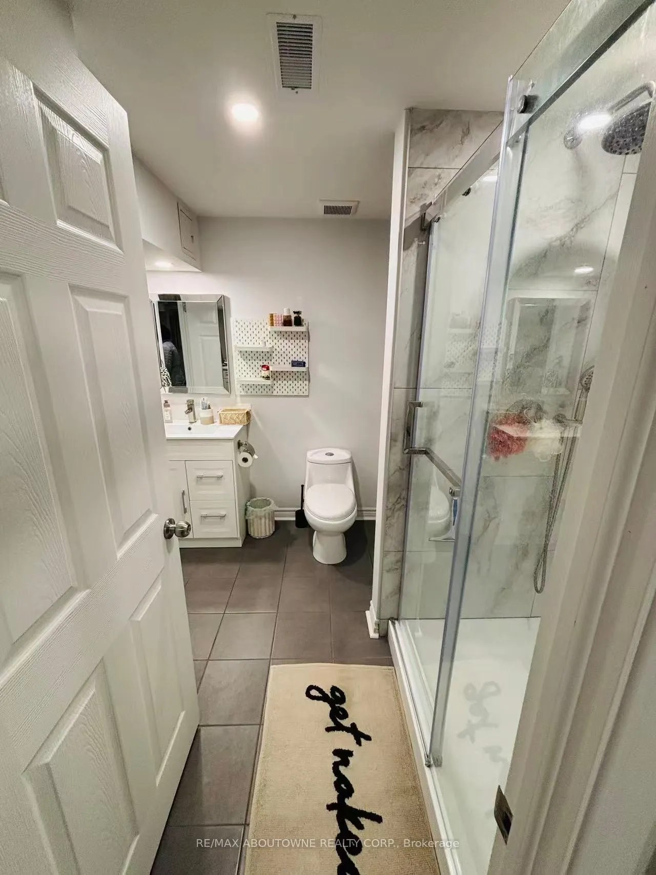 Photo 11 of Unit Basement, 84 Doyle Drive, Guelph, Clairfields/Hanlon Business Park — HOMEH
