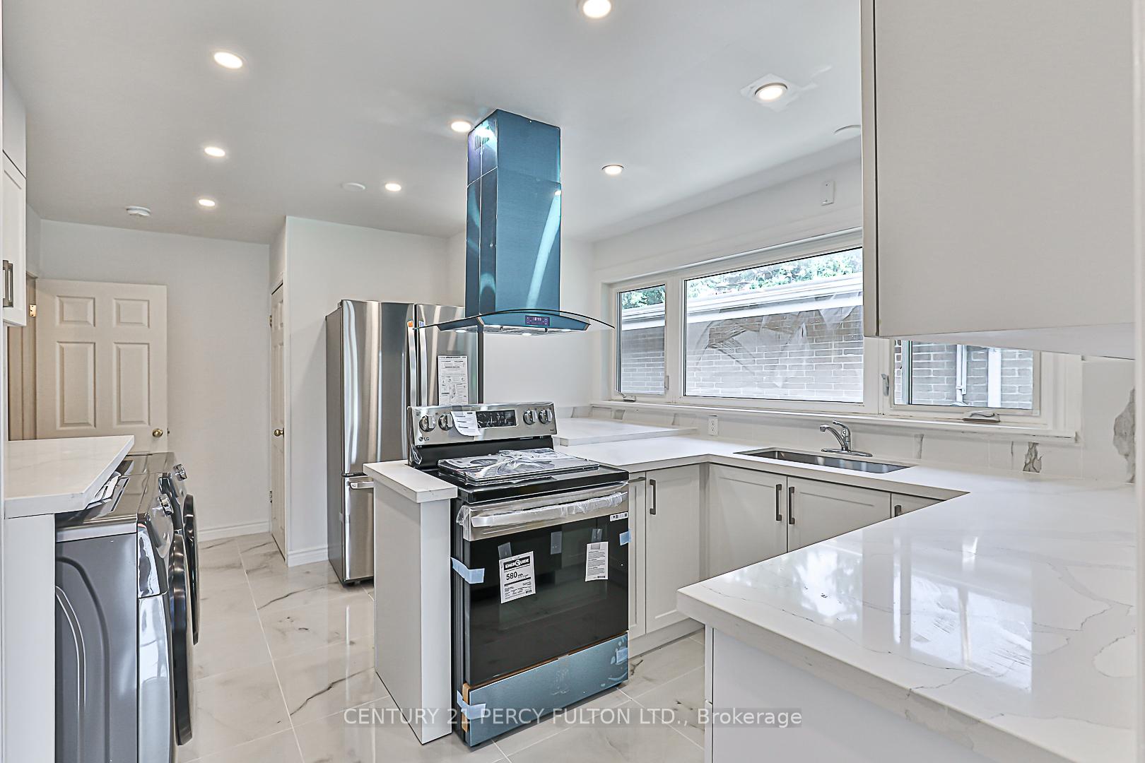 Front of Unit #Main, 6 Blithfield Avenue