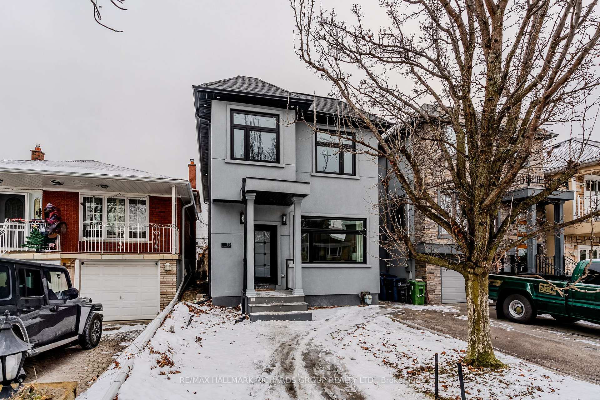 Front of 75 Holmstead Avenue