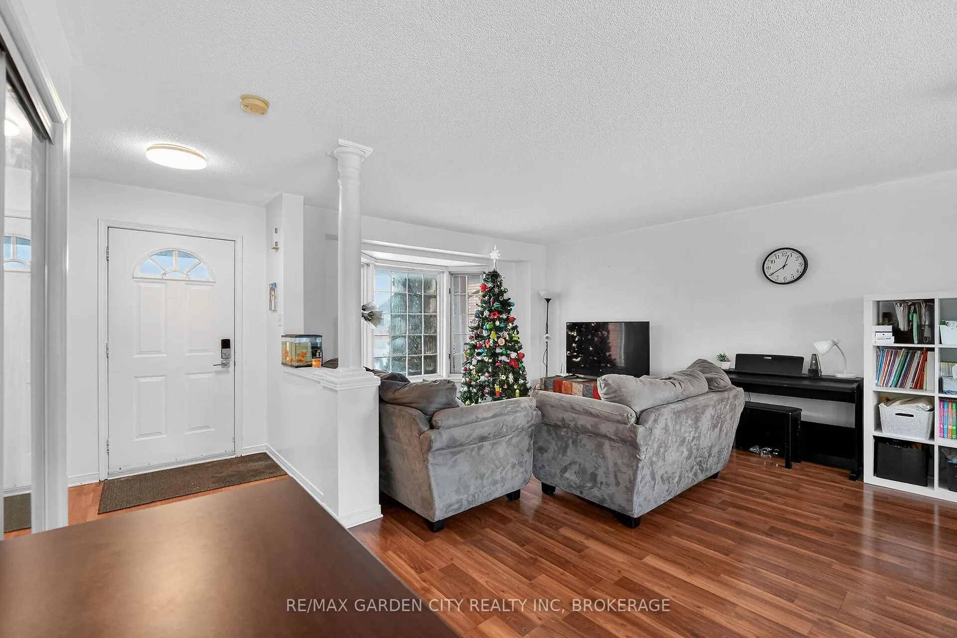 Photo 6 of 218 Confederation Avenue, Thorold, Confederation Heights — HOMEH