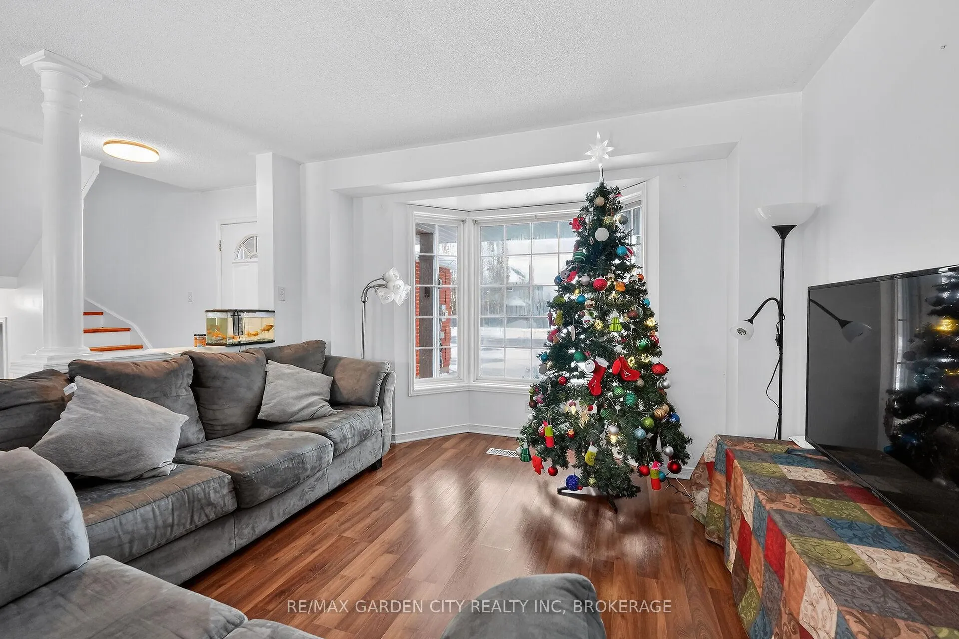 Photo 9 of 218 Confederation Avenue, Thorold, Confederation Heights — HOMEH