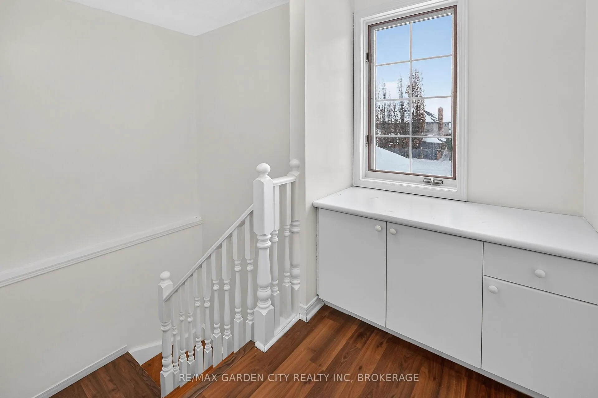 Photo 14 of 218 Confederation Avenue, Thorold, Confederation Heights — HOMEH