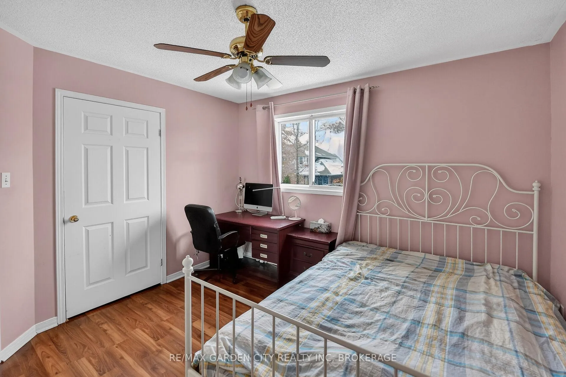 Photo 17 of 218 Confederation Avenue, Thorold, Confederation Heights — HOMEH