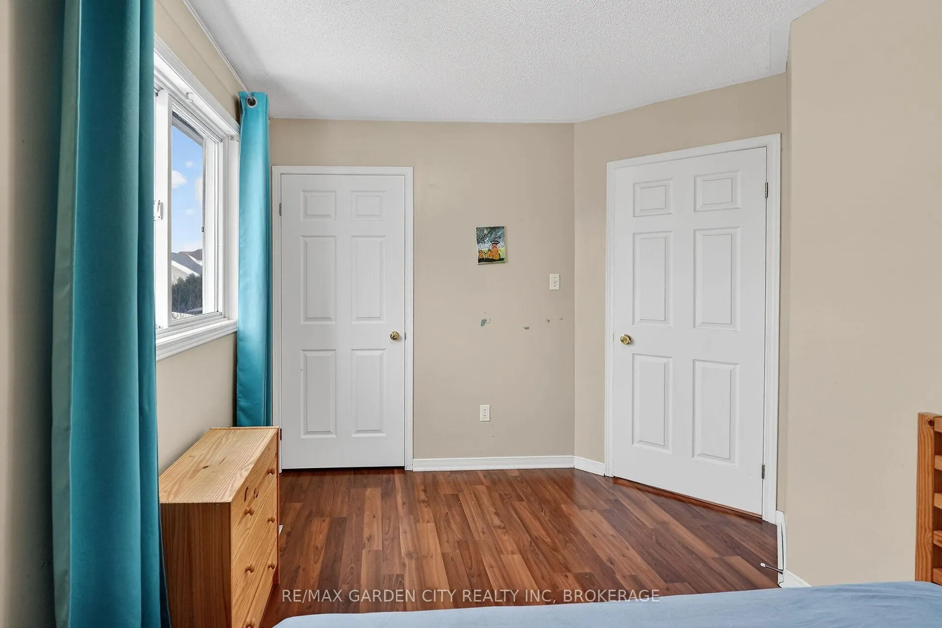 Photo 19 of 218 Confederation Avenue, Thorold, Confederation Heights — HOMEH