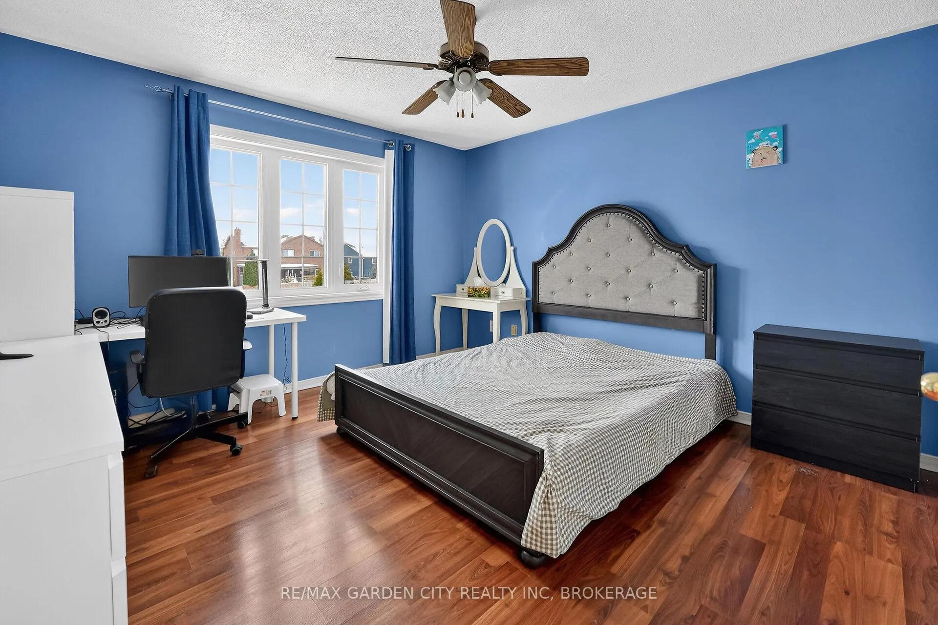 Photo 20 of 218 Confederation Avenue, Thorold, Confederation Heights — HOMEH