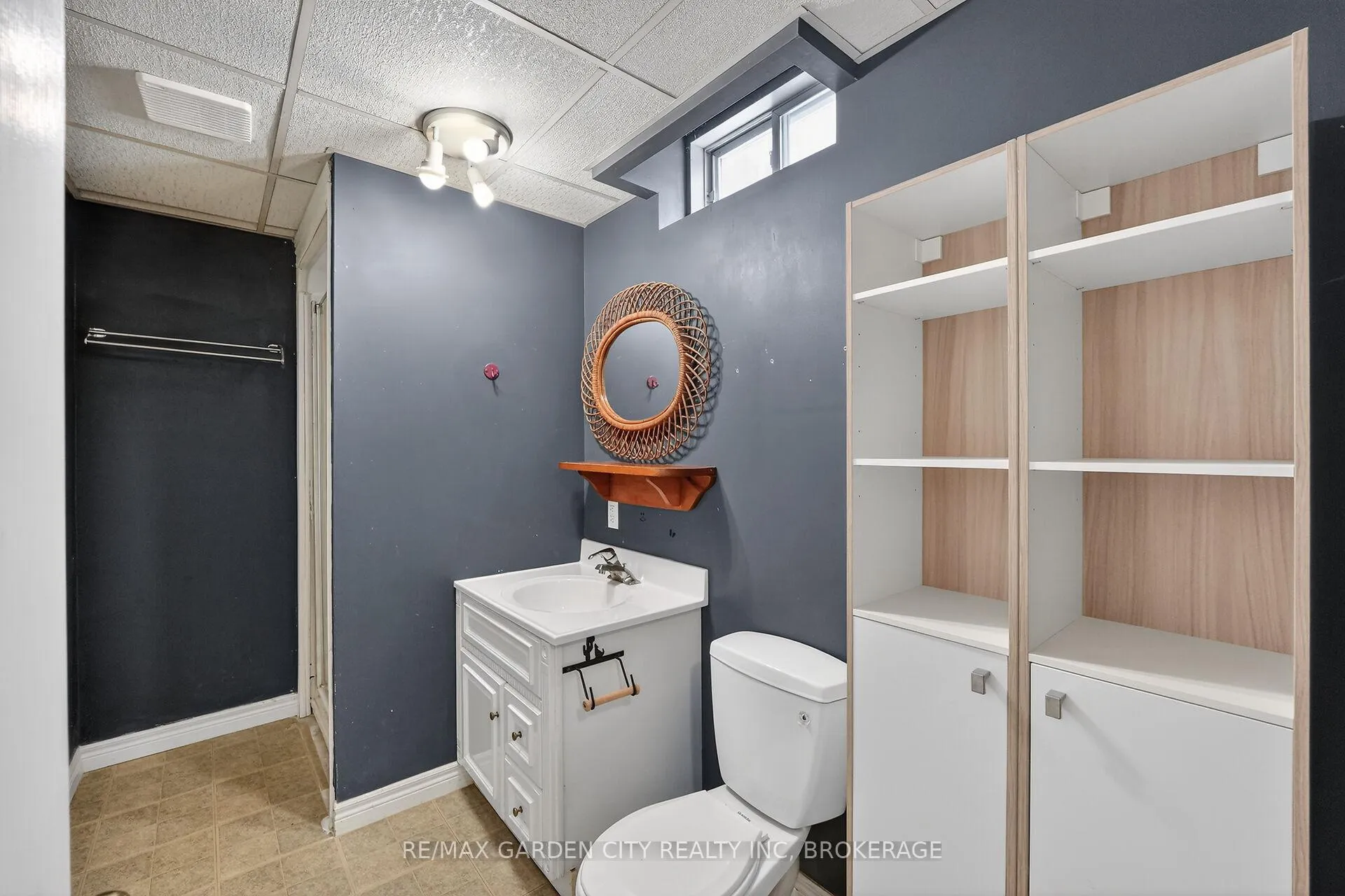 Photo 26 of 218 Confederation Avenue, Thorold, Confederation Heights — HOMEH