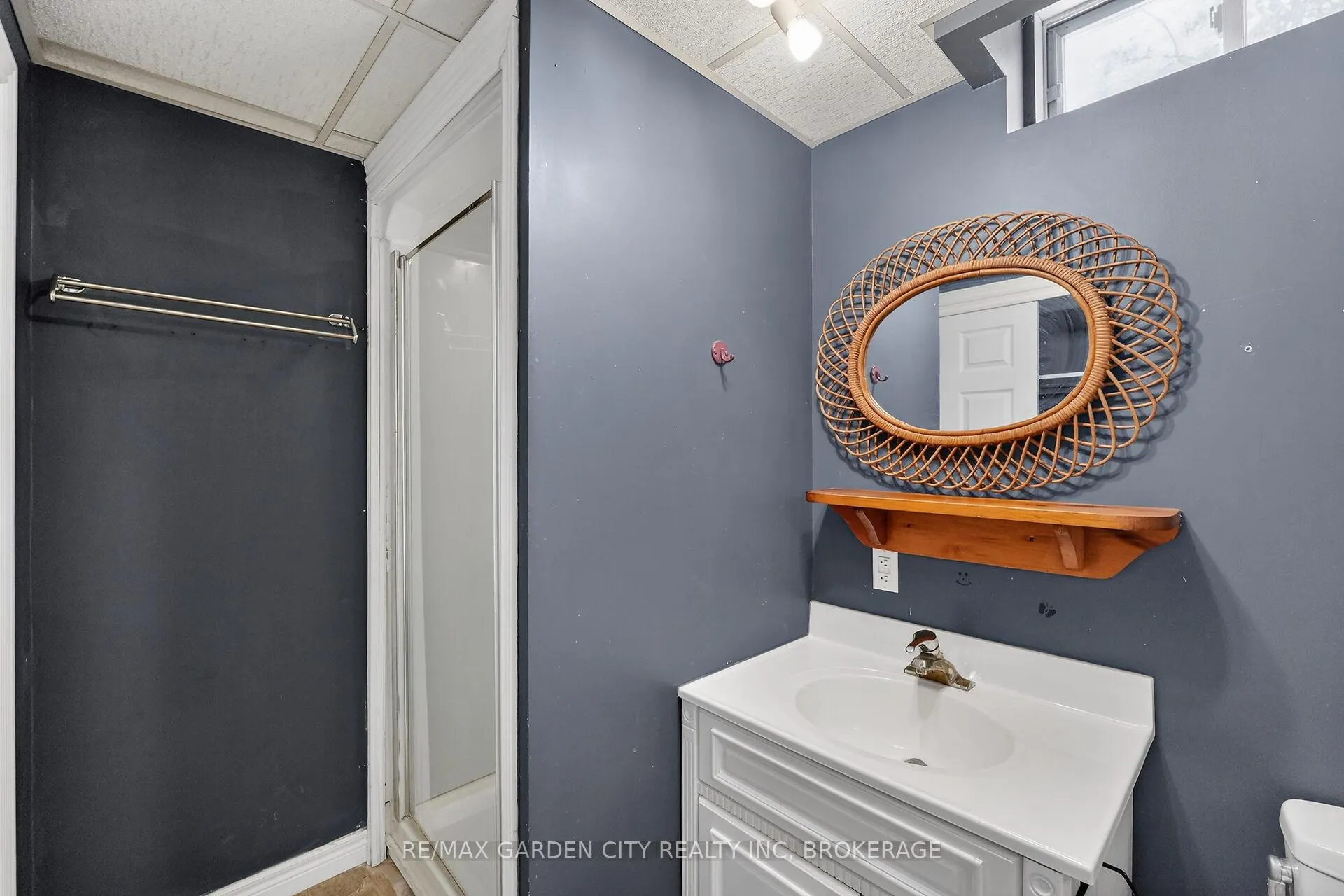 Photo 27 of 218 Confederation Avenue, Thorold, Confederation Heights — HOMEH