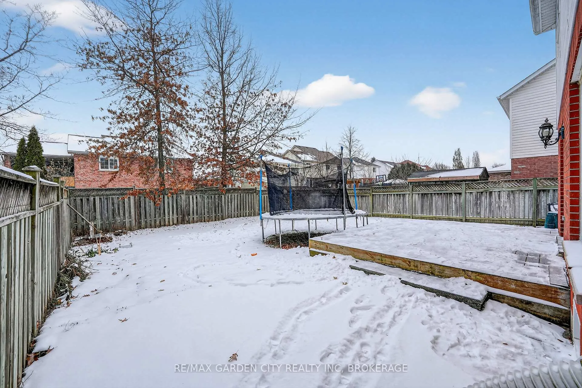 Photo 31 of 218 Confederation Avenue, Thorold, Confederation Heights — HOMEH