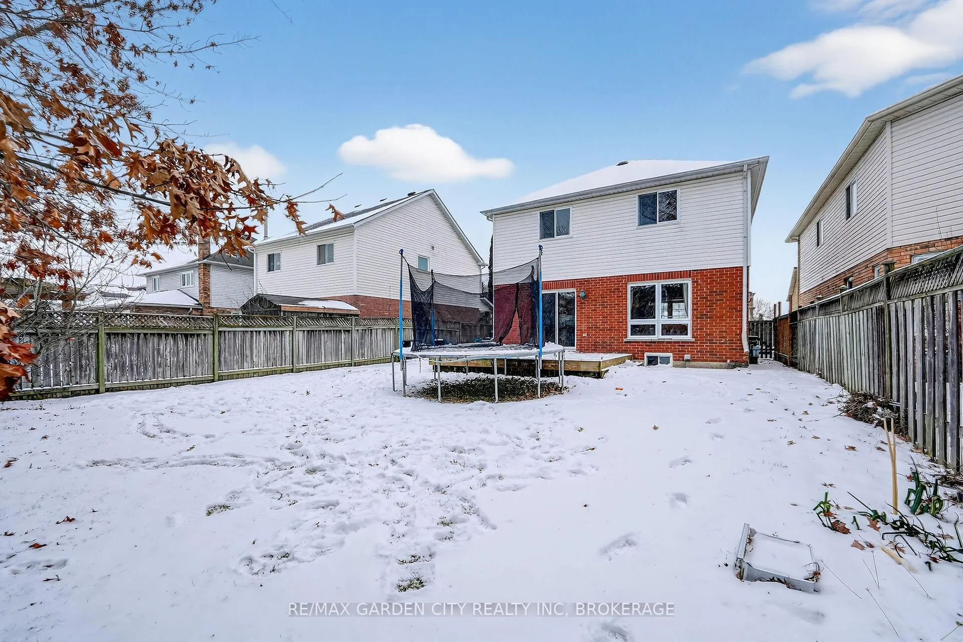 Photo 32 of 218 Confederation Avenue, Thorold, Confederation Heights — HOMEH
