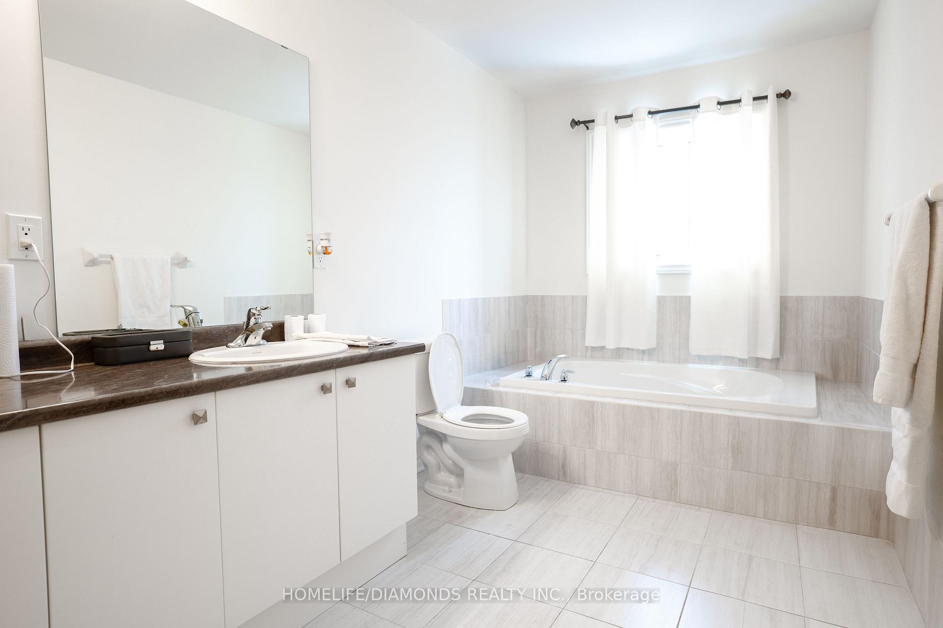 Photo 51 of 31 Sapphire Way, Thorold, Rolling Meadows — HOMEH