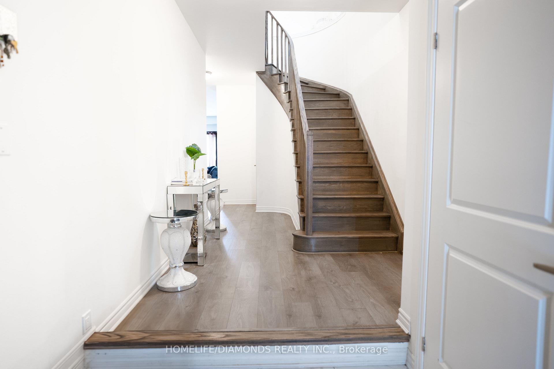 Photo 24 of 31 Sapphire Way, Thorold, Rolling Meadows — HOMEH