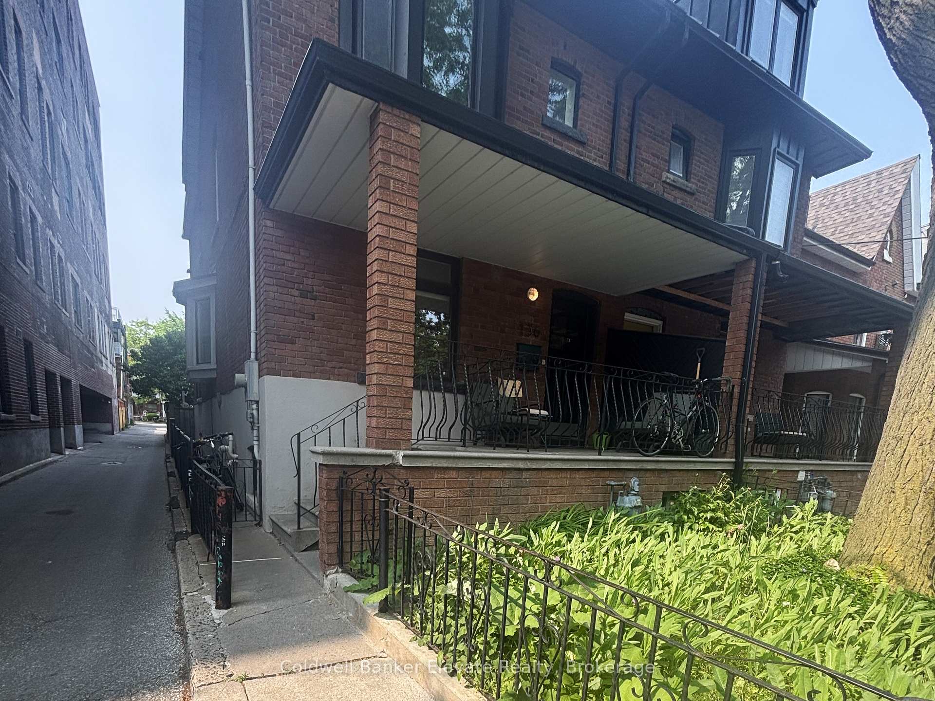 Photo 13 of Unit 4, 136 Argyle Street, Toronto, Trinity-Bellwoods — HOMEH