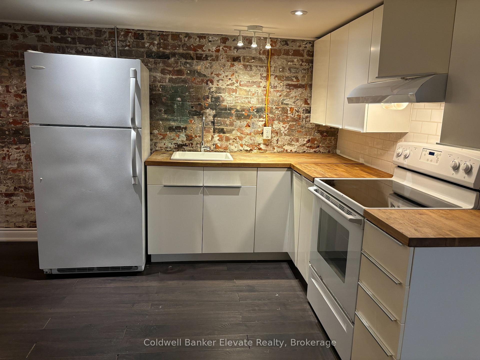 Photo 14 of Unit 4, 136 Argyle Street, Toronto, Trinity-Bellwoods — HOMEH