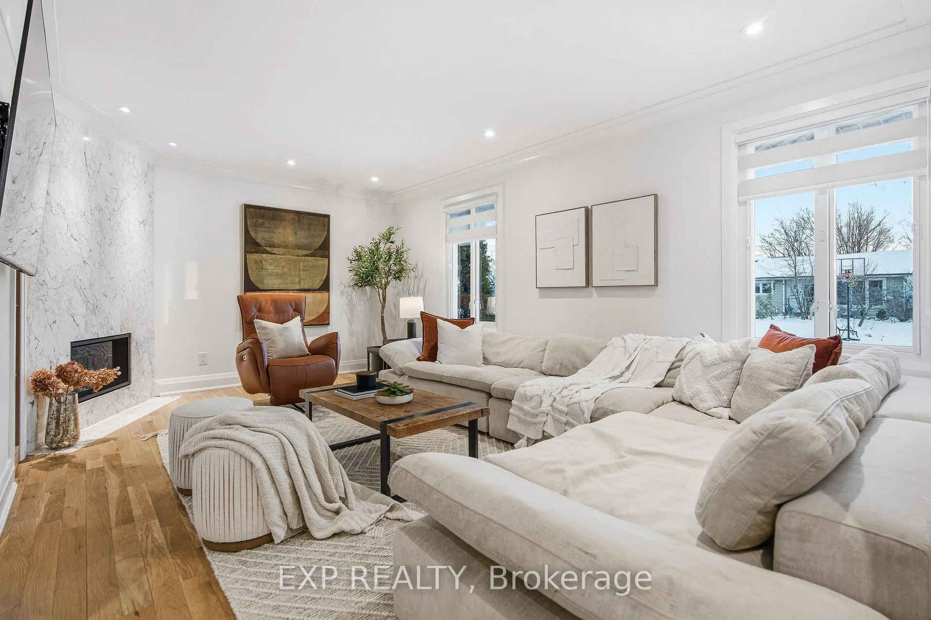 Photo 5 of 2159 Fillmore Crescent, Ottawa, Beacon Hill North — HOMEH