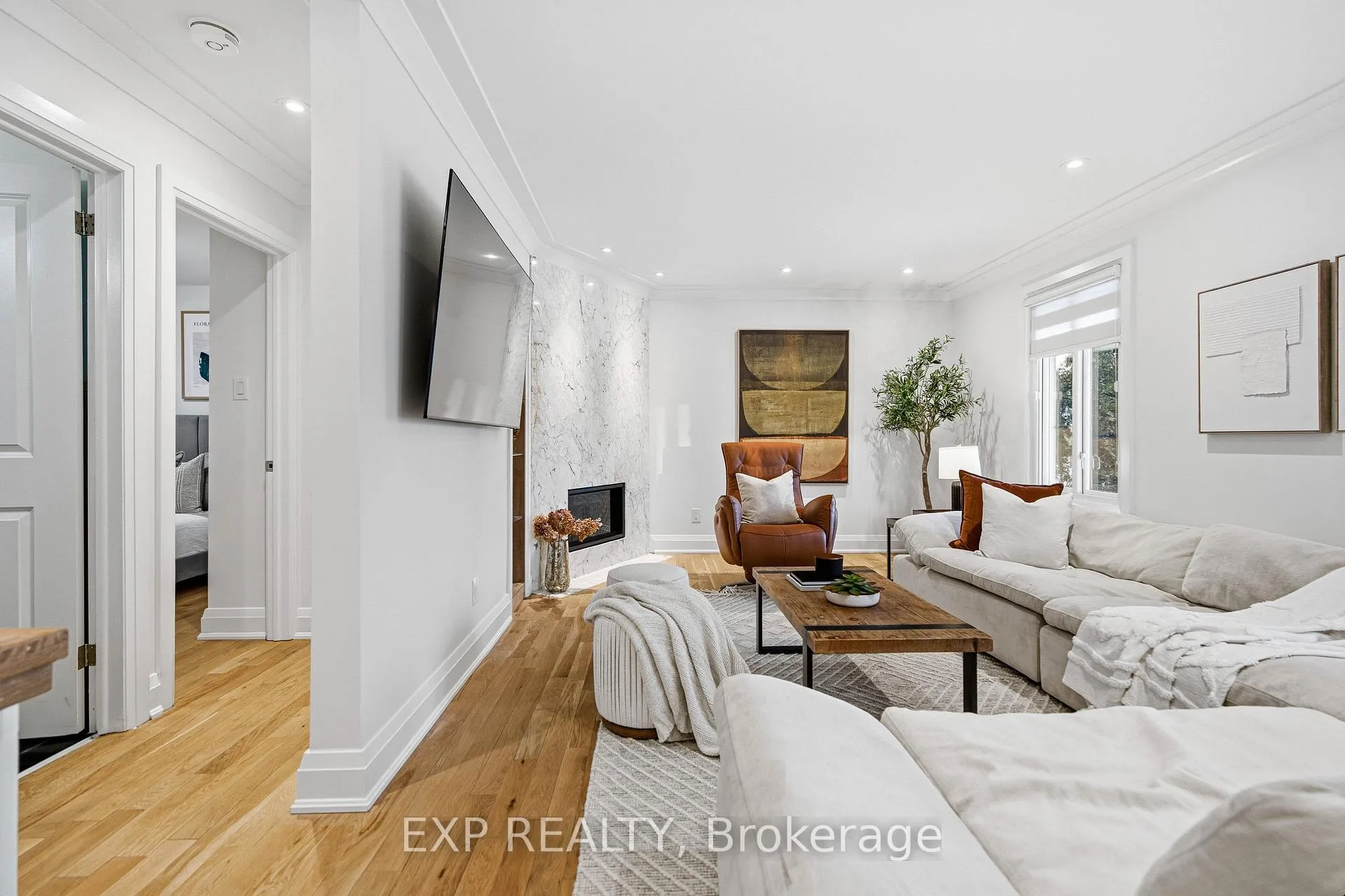 Photo 9 of 2159 Fillmore Crescent, Ottawa, Beacon Hill North — HOMEH