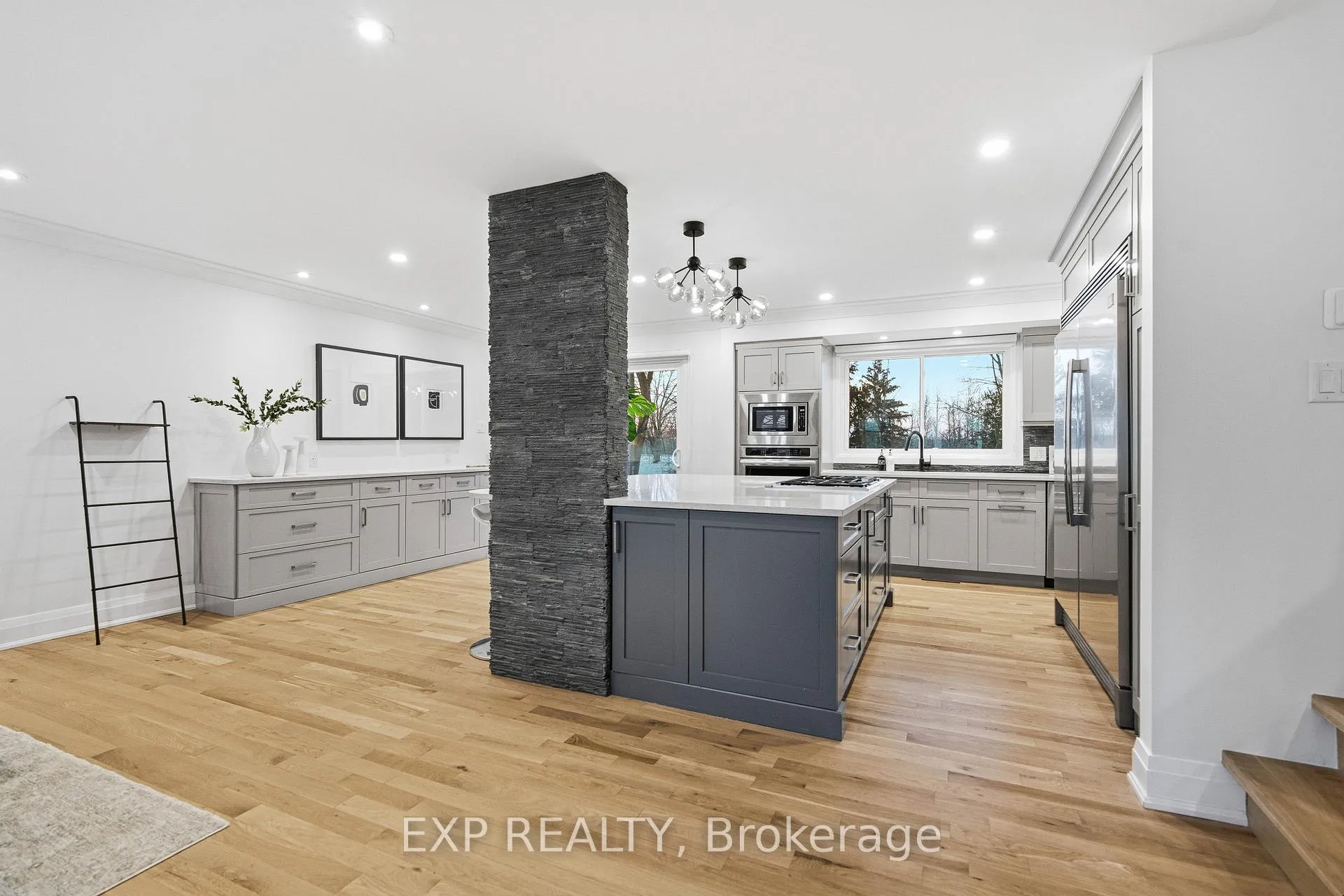 Photo 12 of 2159 Fillmore Crescent, Ottawa, Beacon Hill North — HOMEH
